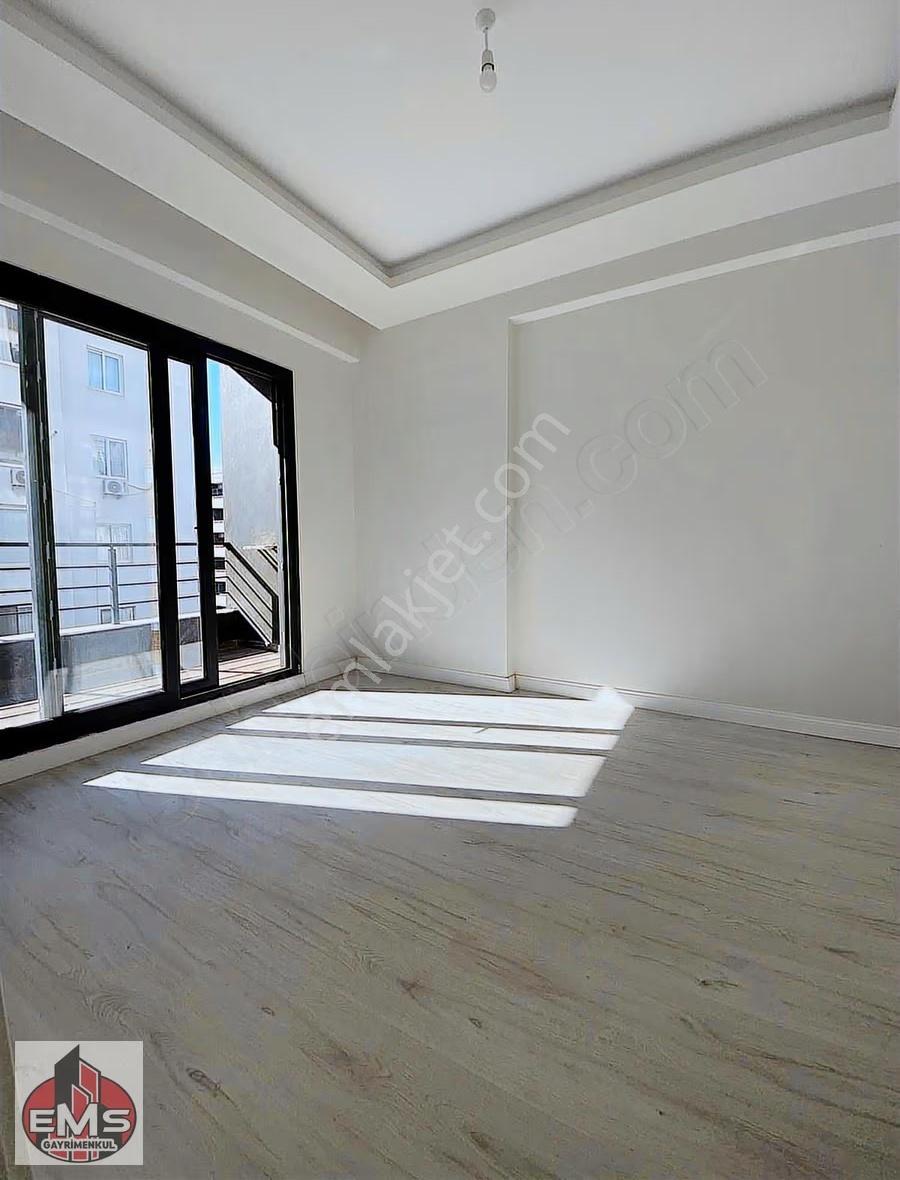 Erdemli Merkezde 1+1 Kiralık Daire - Görsel 7