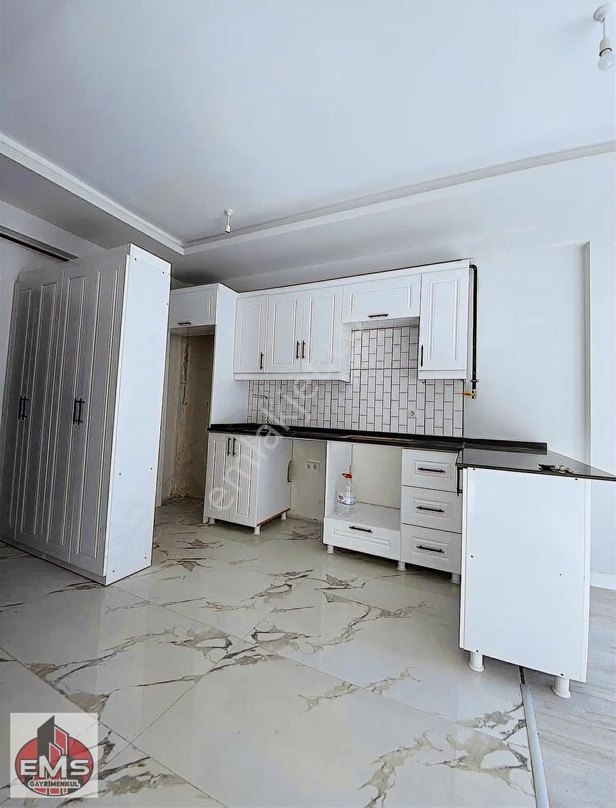 Erdemli Merkezde 1+1 Kiralık Daire - Görsel 9