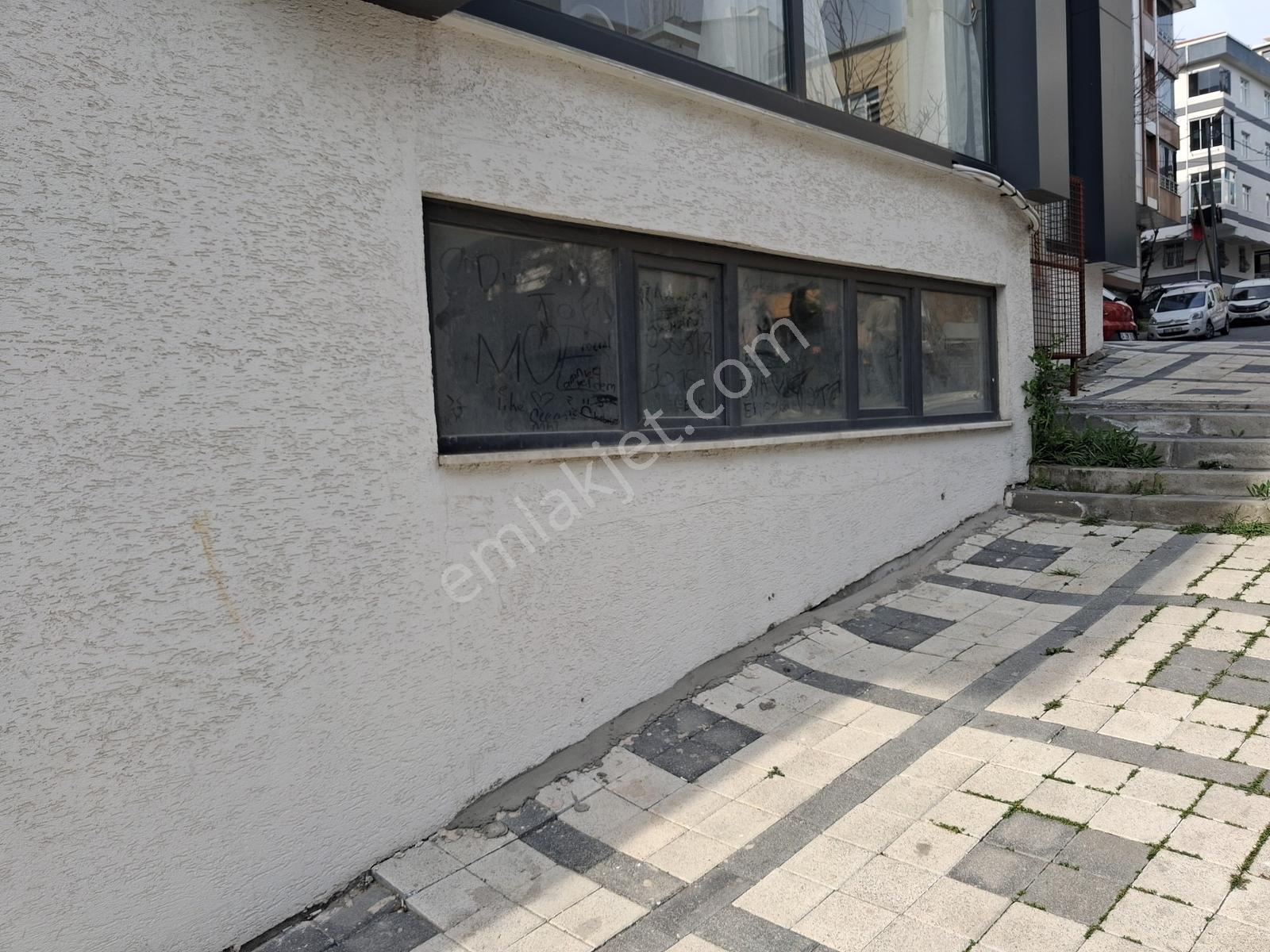 Bağcılar Da Güzel Konumda Caddeye Cephe Arada Kiralık Dükkan 0 - Görsel 6