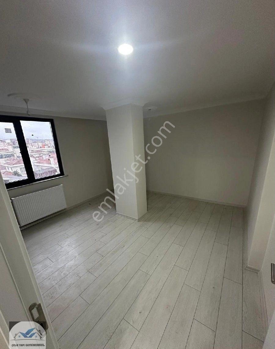 Çekmeköy Taşdelen De 2+1 Arakat Satılık Daire - Görsel 5