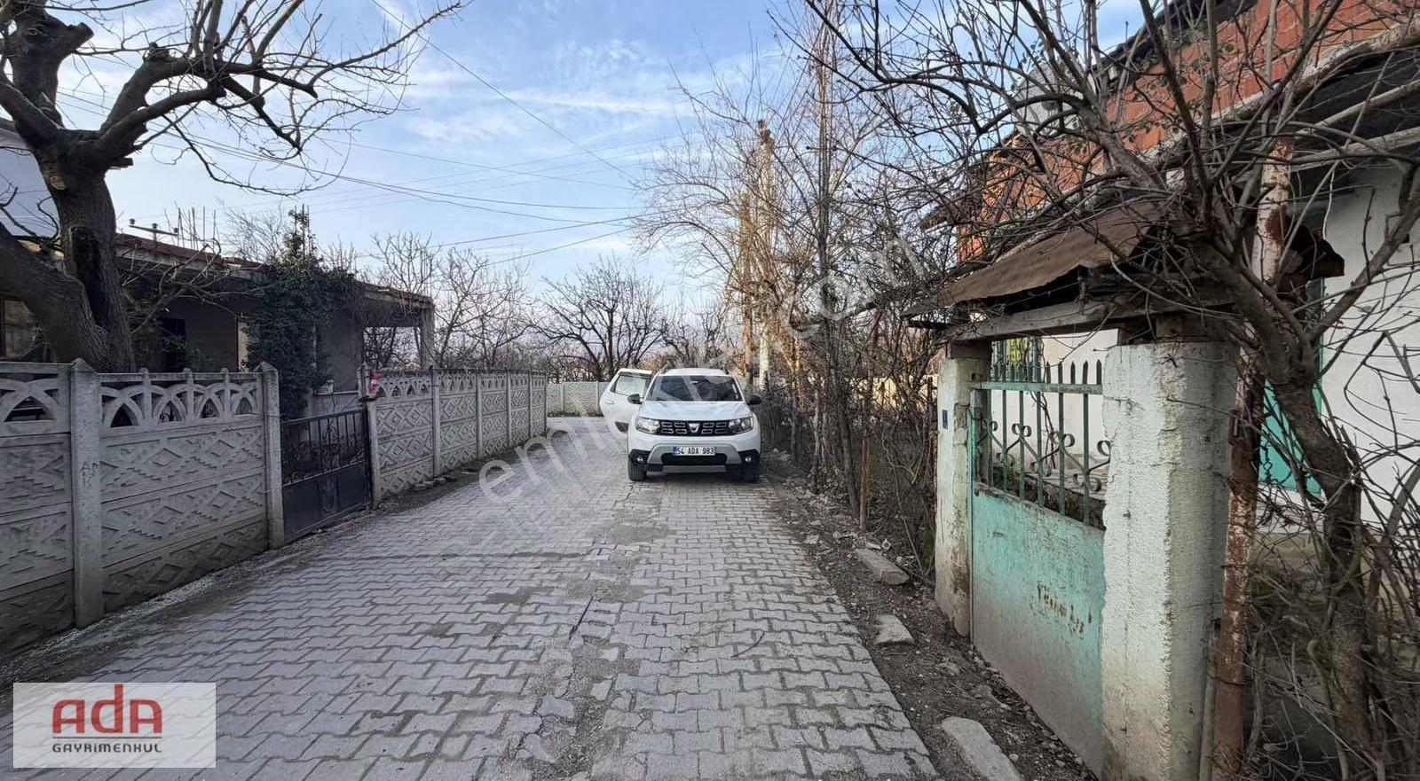 Sakarya Geyve Merkezde 400 M² Arsa Ve Satılık Müstakil Ev - Görsel 4