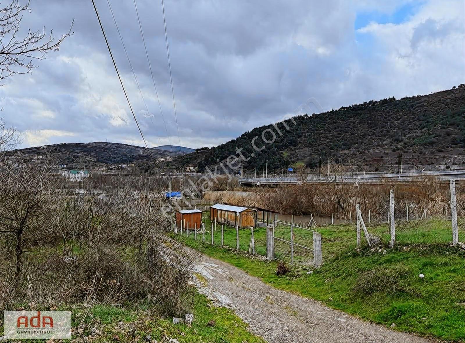 Ada Emlak Geyve Epçeler Mah Nehir Kenarı 1.328m² Müstakil Parsel - Görsel 4