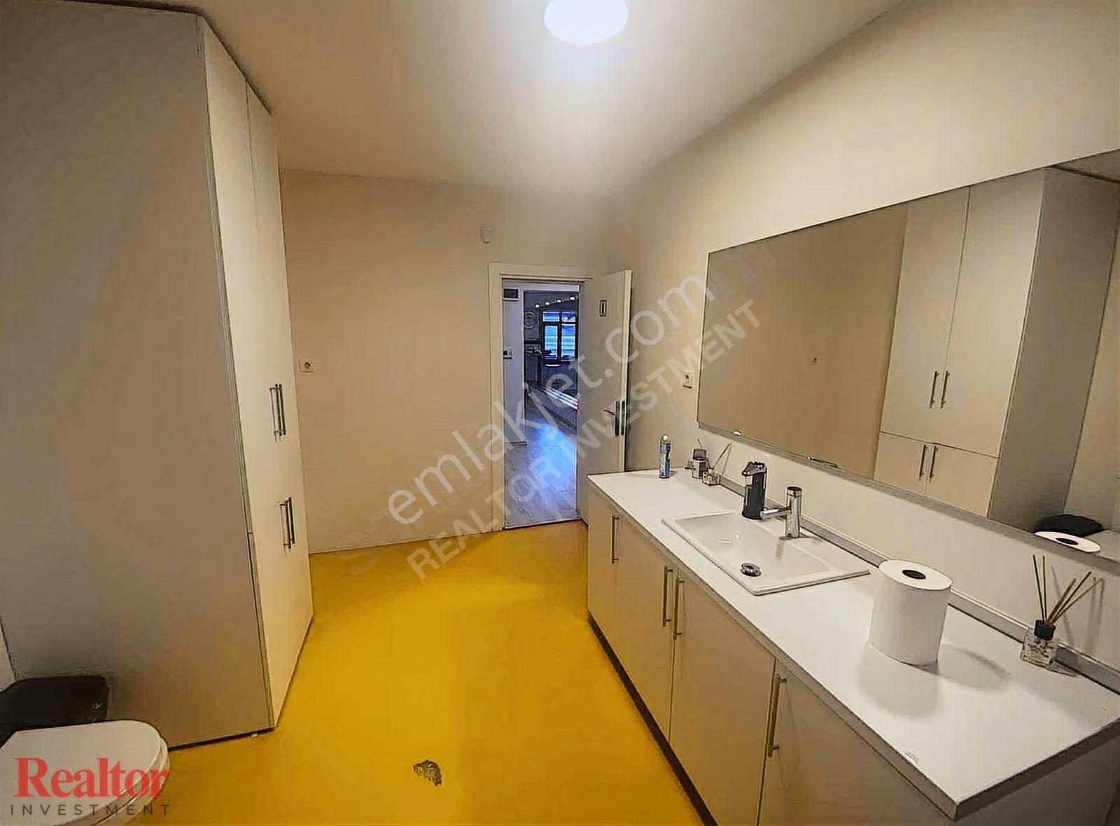 Koşuyolu'nun En Nezih Sokağında 360m2 Muhteşem Villa Fırsatı - Görsel 30
