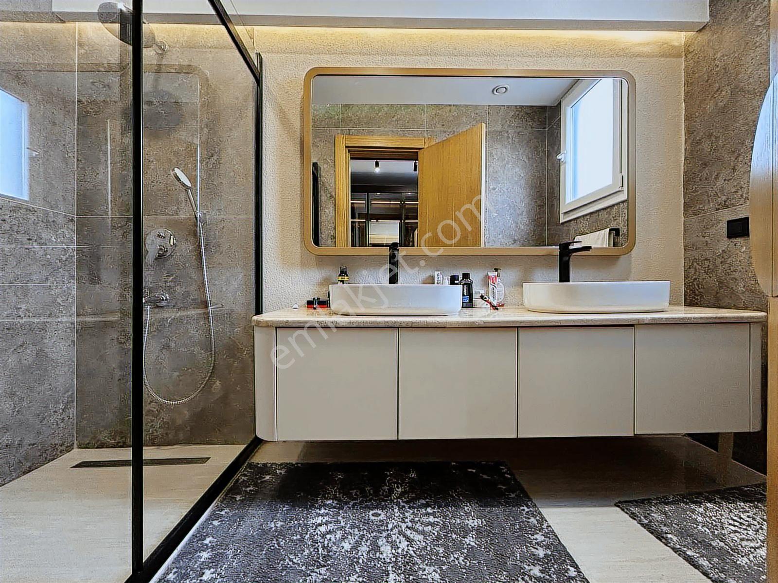 Güzelce'de Müstakil Bahçeli Havuzlu Deniz Manzaralı Villa - Görsel 28