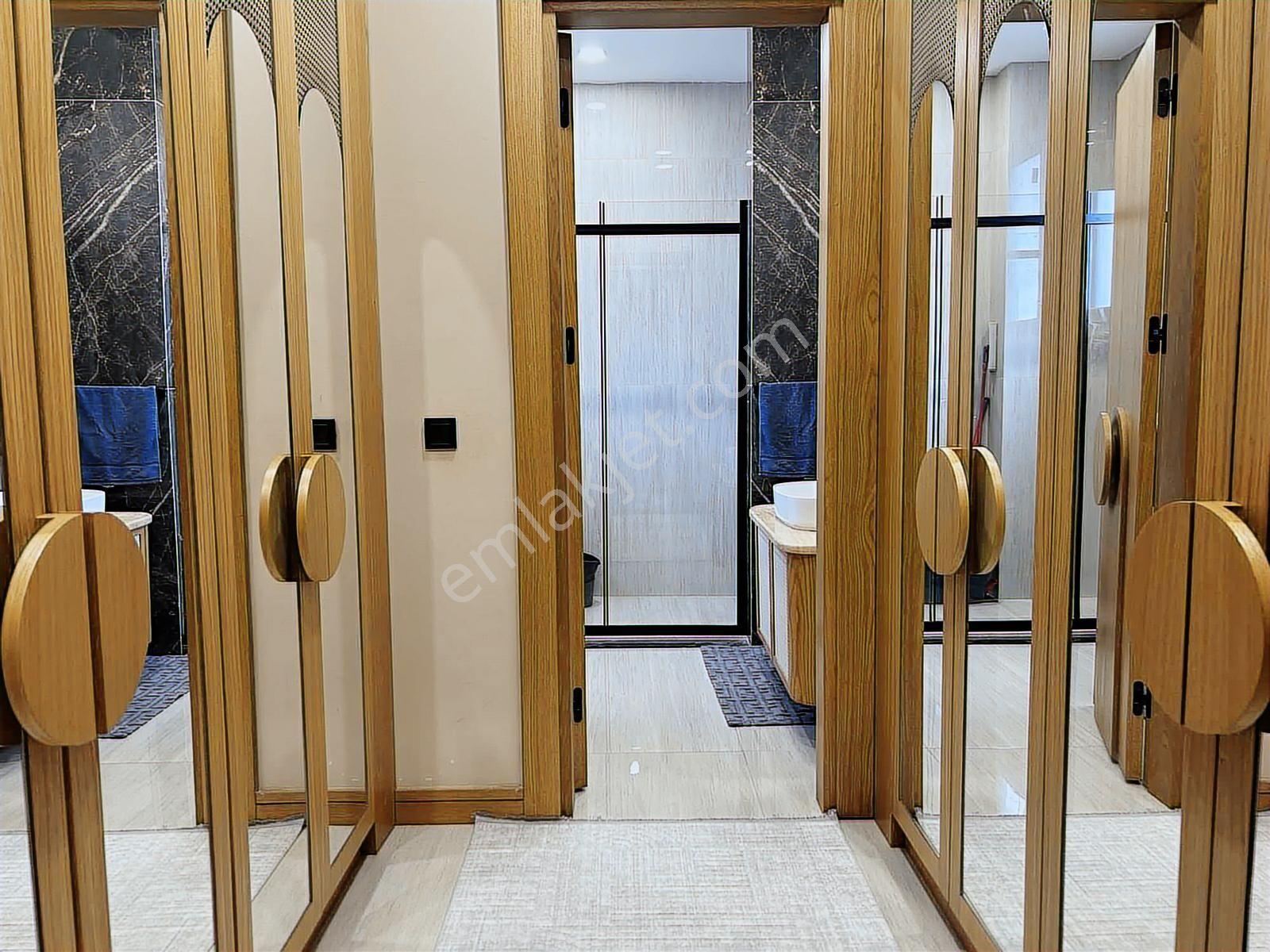 Güzelce'de Müstakil Bahçeli Havuzlu Deniz Manzaralı Villa - Görsel 5