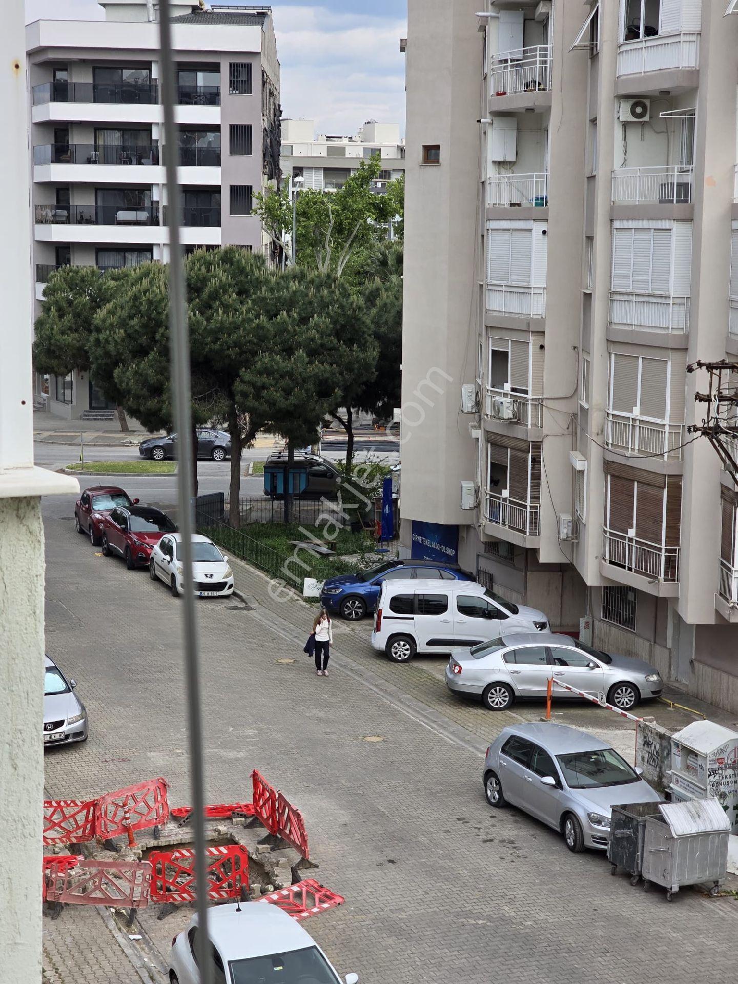 Bostanlı Yunuslara Yakın Arakat 3+1 Daire - Görsel 11