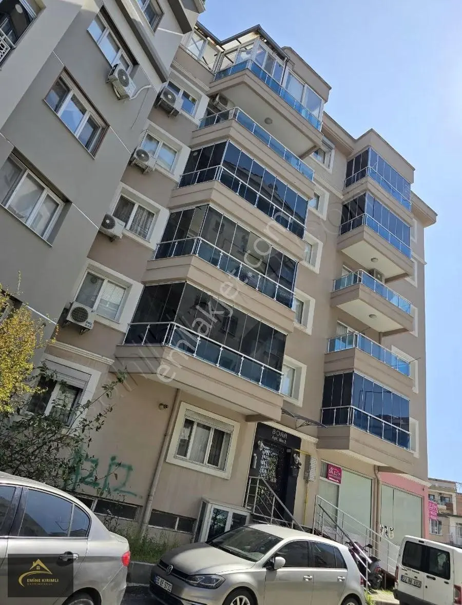 Yeni Bina Teraslı 2+1 Daire İzban 250 Metre Mesafede