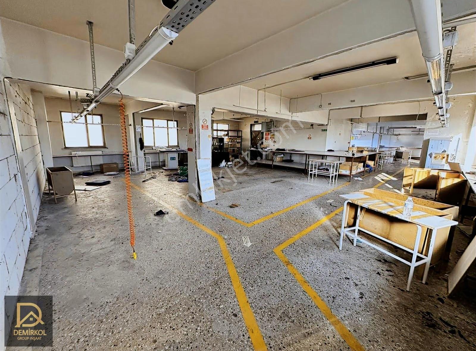 Demirkol İnşaat Yenibosnada İskanlı 300 M2 İş Hanı Katı Kiralık - Görsel 9