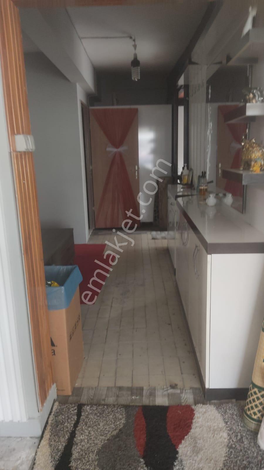 Karabağlar Çitlenbikte 1 Dükkan 1 Daire Komple Bina Satılık - Görsel 18