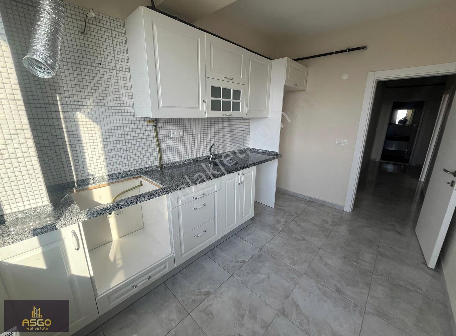 Asgo Dan Cadde Üzeri Plaza İçerisinde Lüks 2+1 Satılık Daire