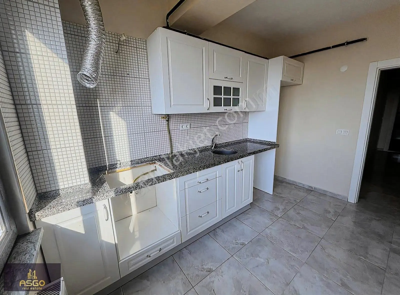 Asgo Dan Cadde Üzeri Plaza İçerisinde Lüks 2+1 Satılık Daire - Görsel 3
