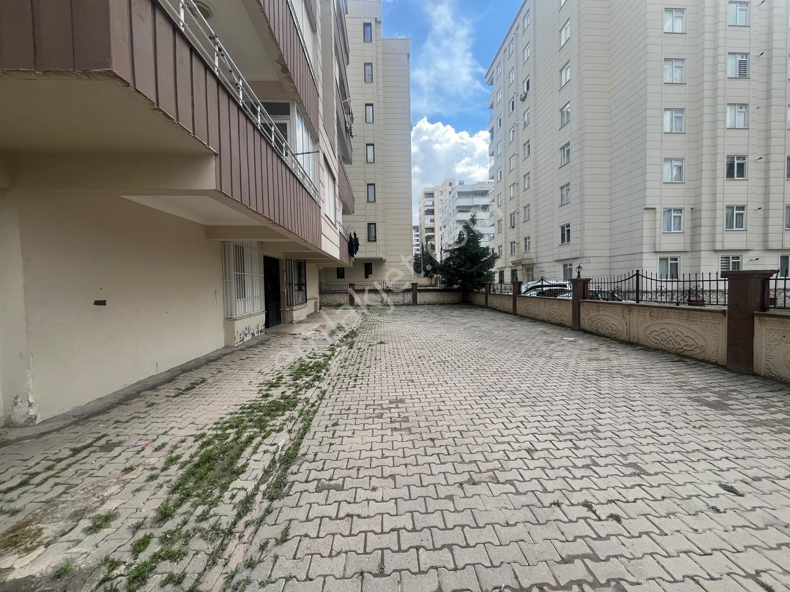 Narlıkuyu Badıllı Taziye Evi Arkasinda Ana Caddeye Yakın 3+1 Giriş Kat - Görsel 19