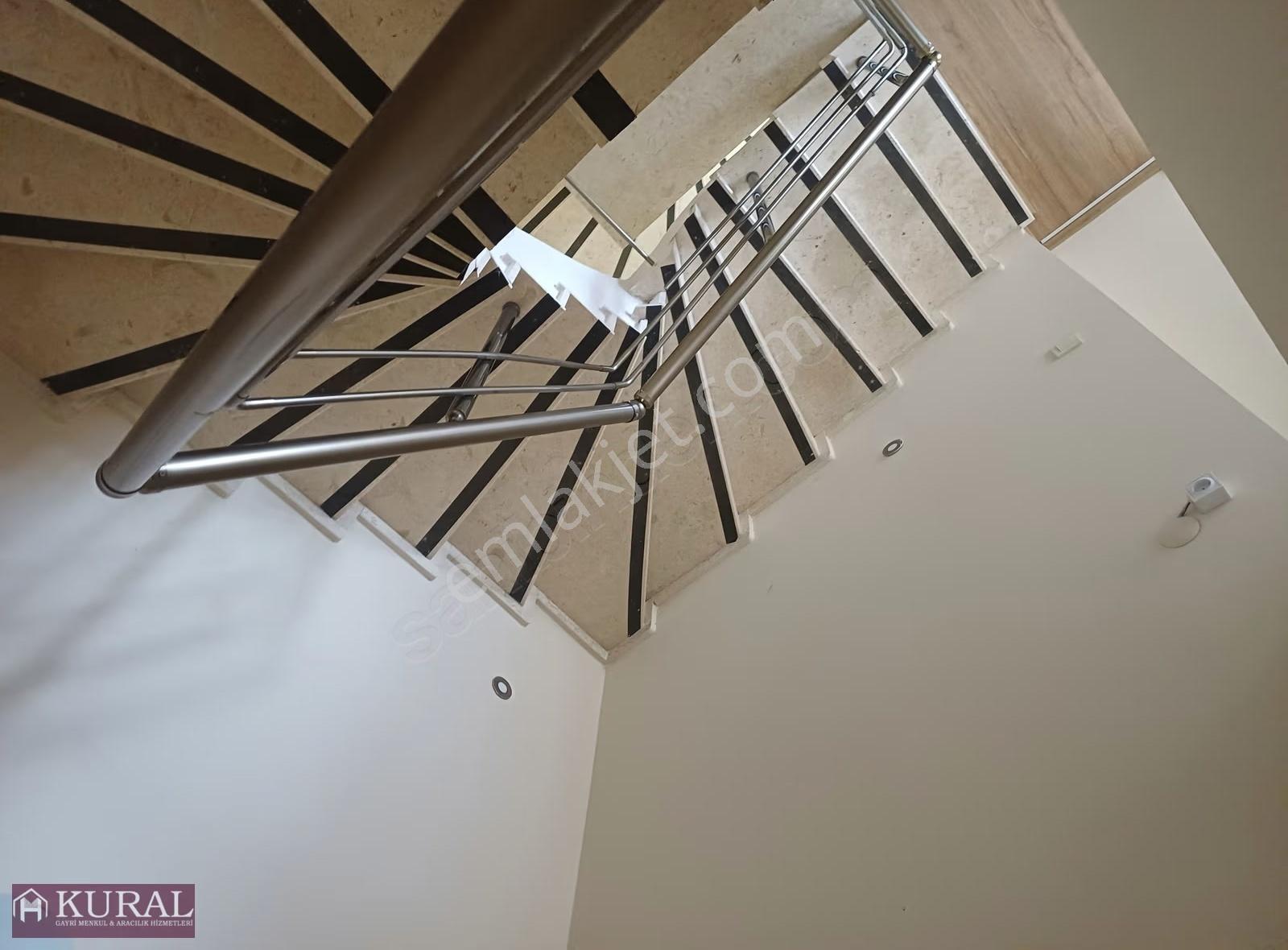 İzmir Menderes Kemalpaşada4+1doğalgazlı Bahçeli 3wc Banyo Villa - Görsel 23