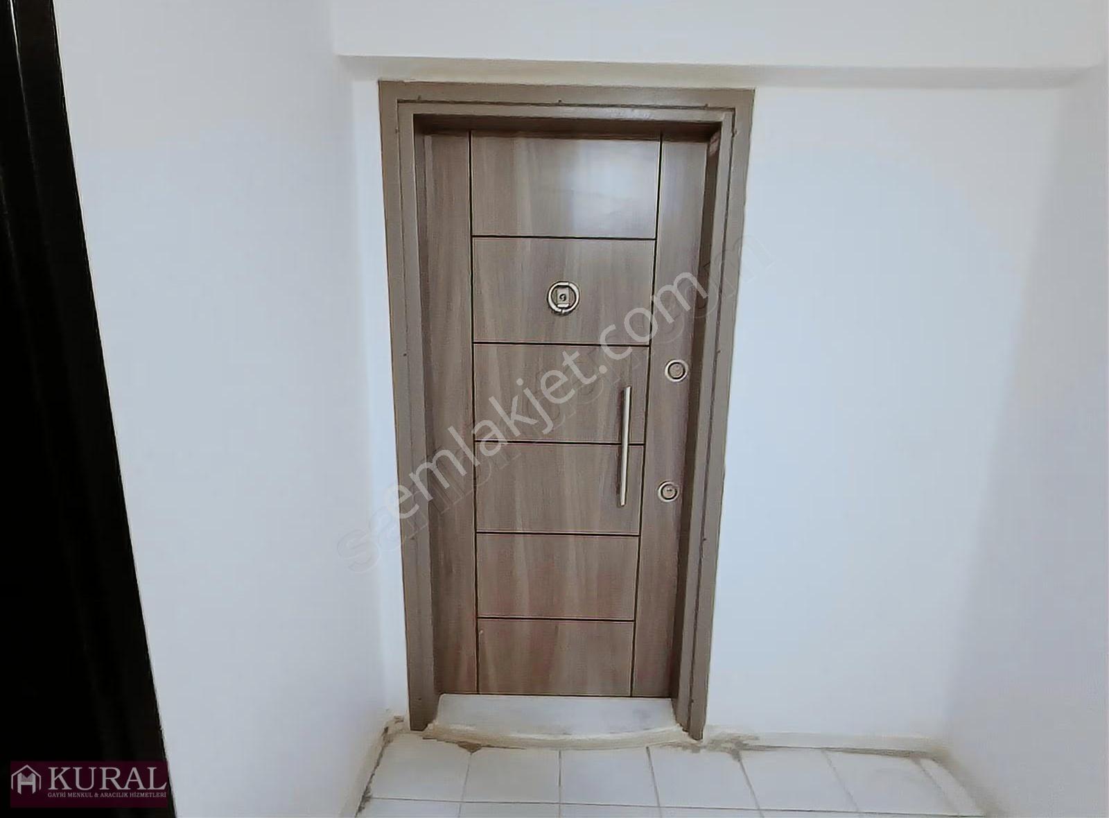 İzmir Menderes Merkezde Asansörlü Anacadde 100m2 2.kat Ofis Büro - Görsel 32