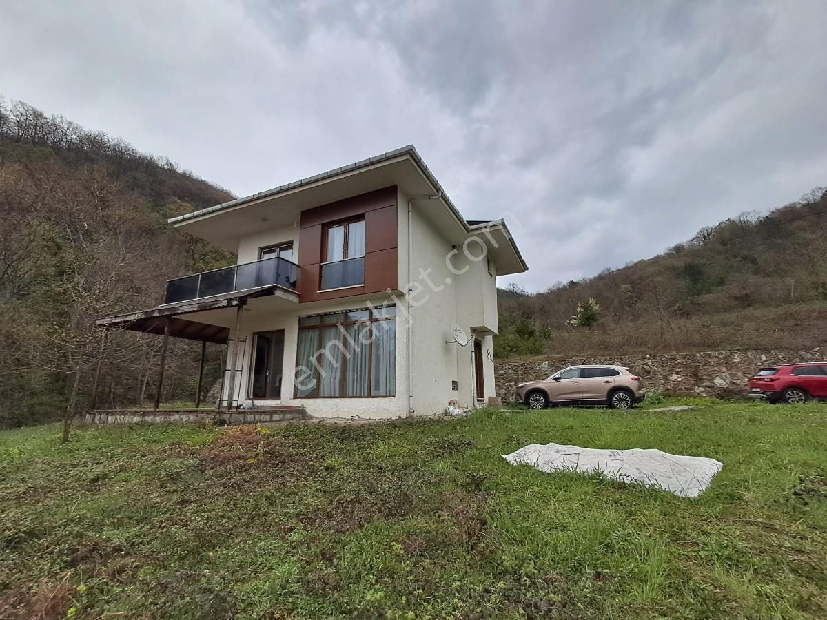 Geyve Örencikte Satılık Eşyalı Dubleks Villa - Görsel 9
