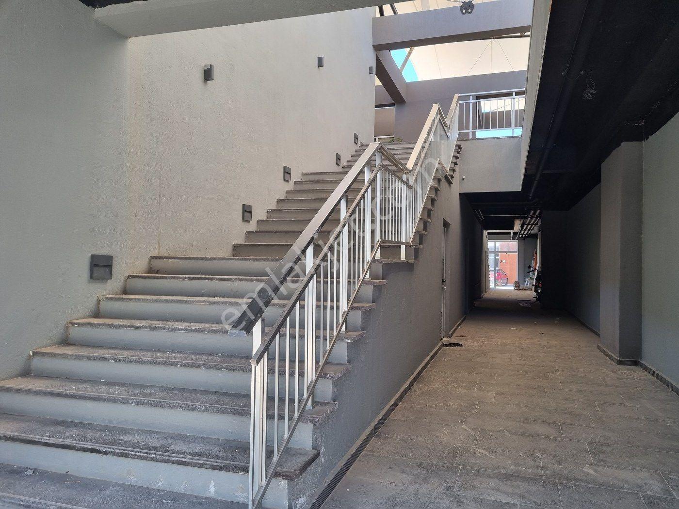 Bodrum Kale 2 İş Merkezin De Kiralık Ofis - Görsel 2
