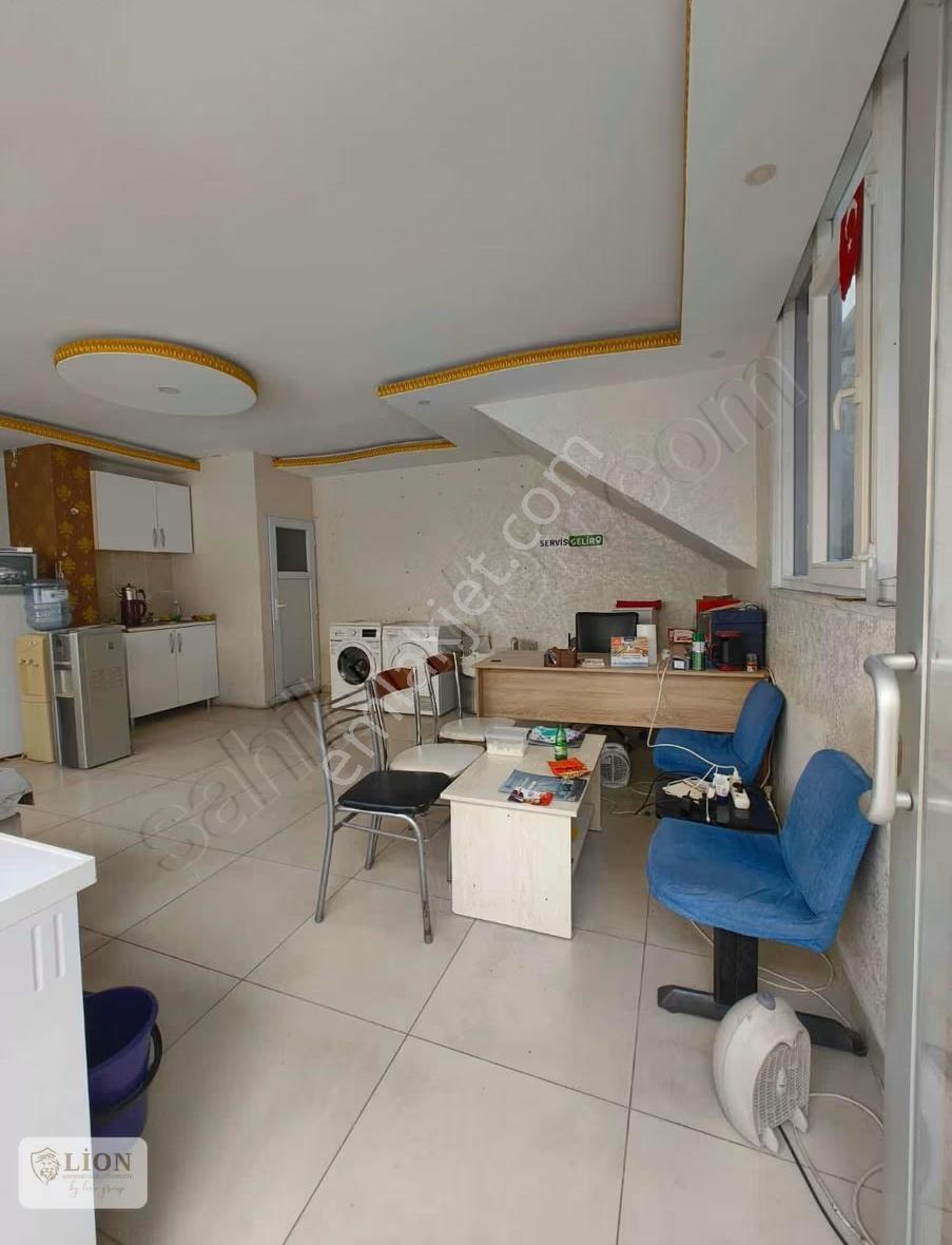 Esenyurt'ta Satılık 180 M² Geniş Depolu Dükkan - Görsel 4