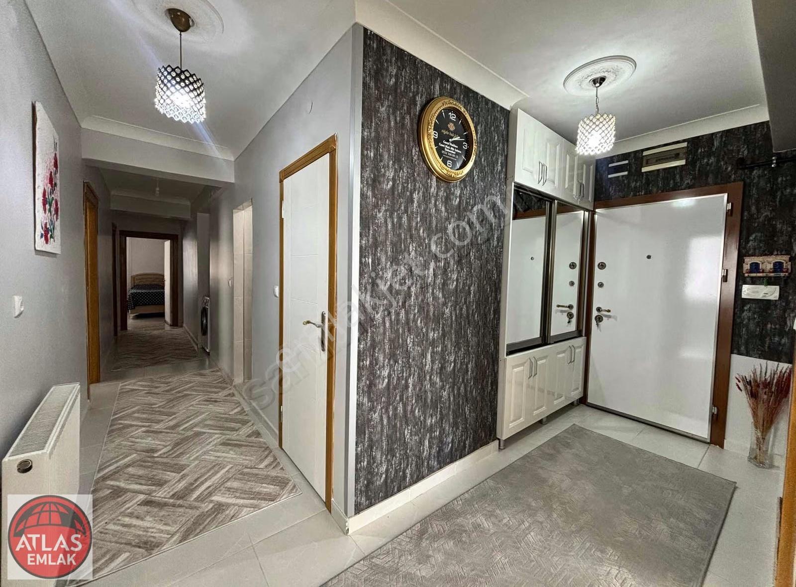 !!atlas Emlak'tan Yıldırımda Masrafsız Kombi-petekli 3+1 130 M2 - Görsel 3
