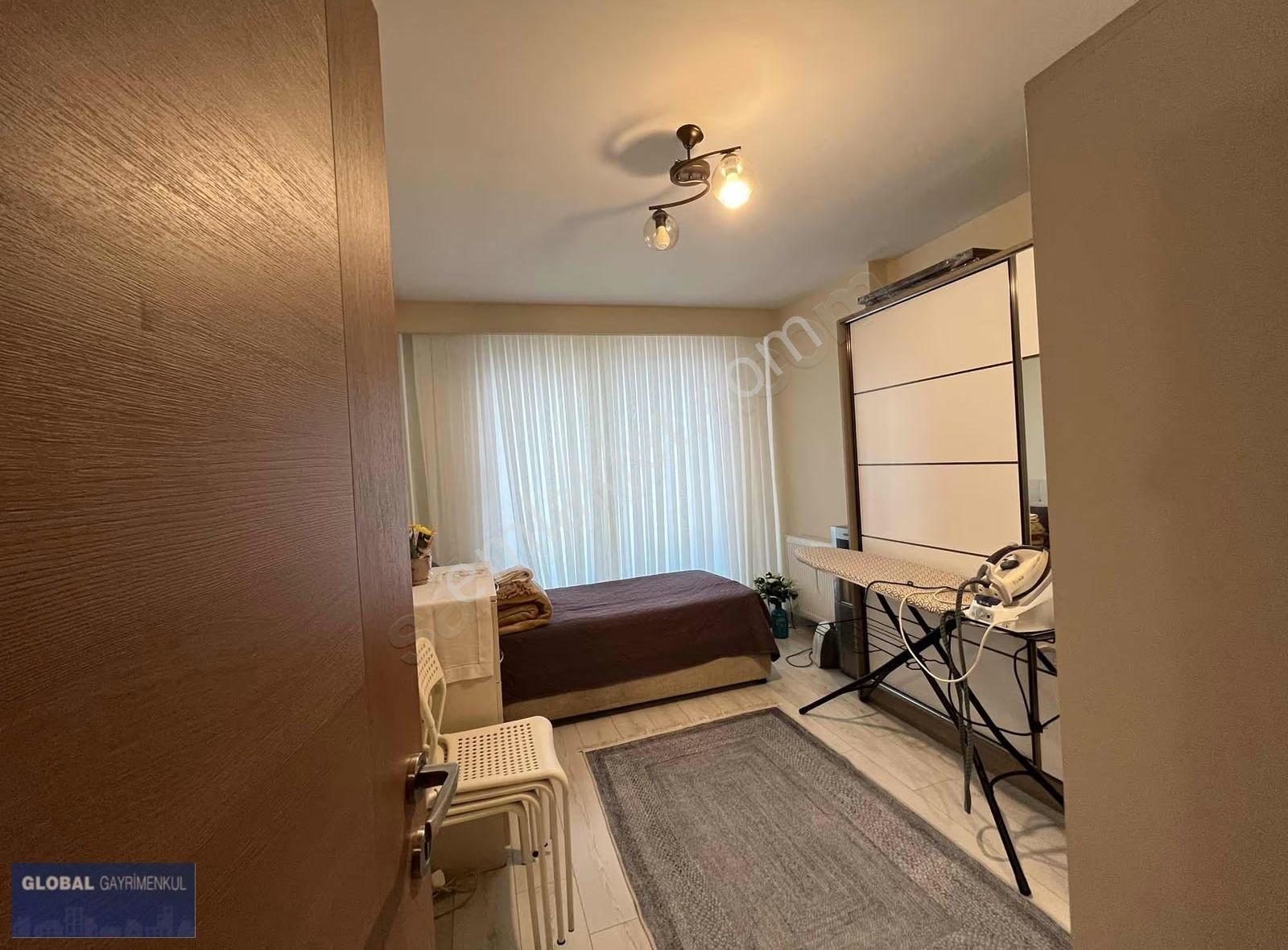 Merkezi Konumda Site İçinde Havuz Cepheli Satılık 2+1 Daire - Görsel 20