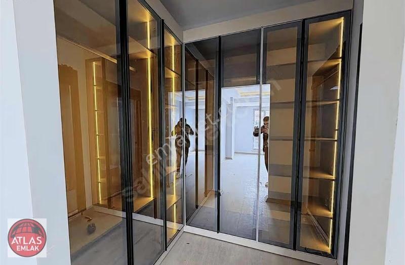 Atlas'tan Dev Mutfaklı 165m2 Giyinmo Genişbalkon Hamam 3+1 - Görsel 25