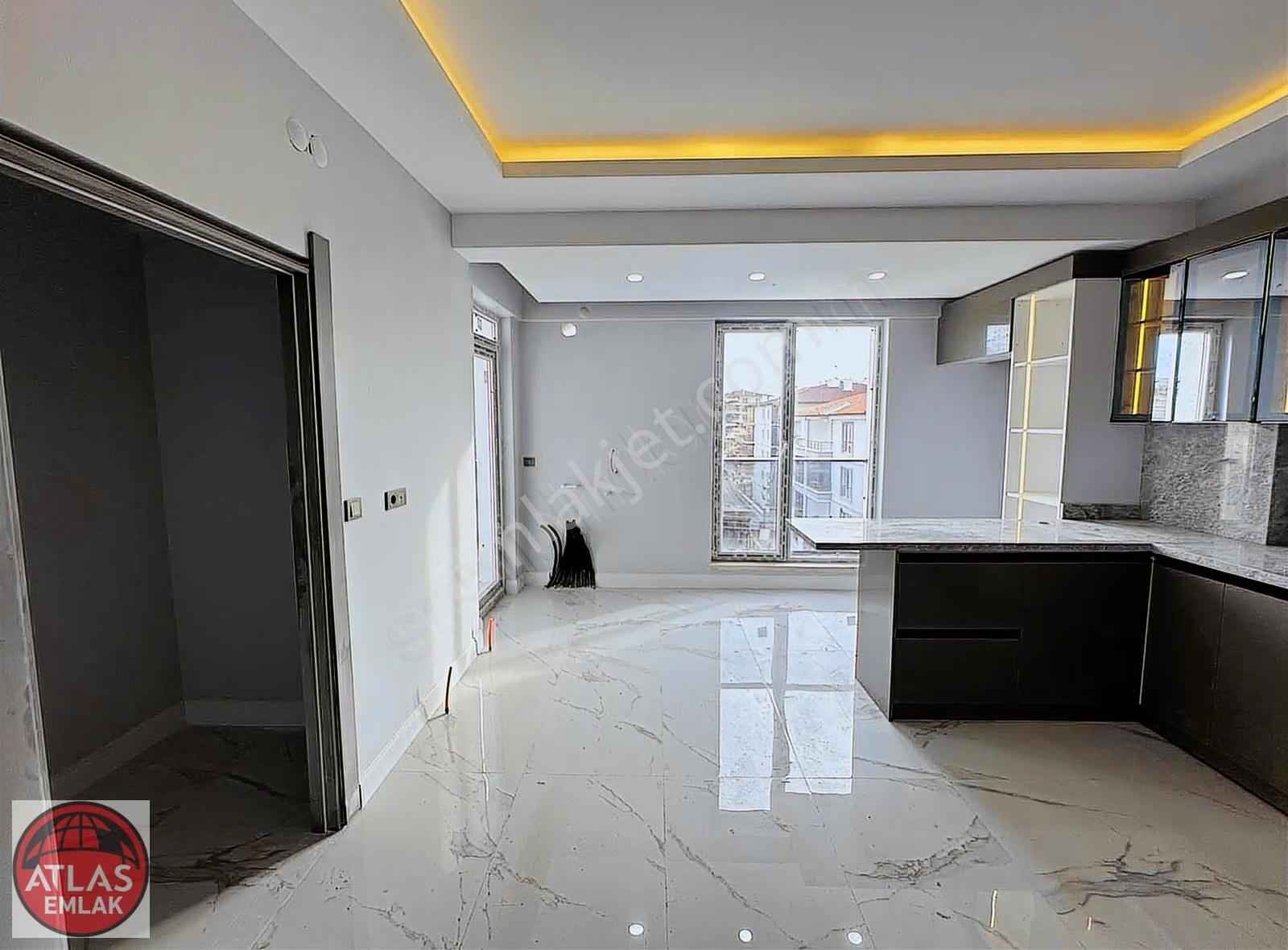 Atlas'tan Dev Mutfaklı 165m2 Giyinmo Genişbalkon Hamam 3+1 - Görsel 2