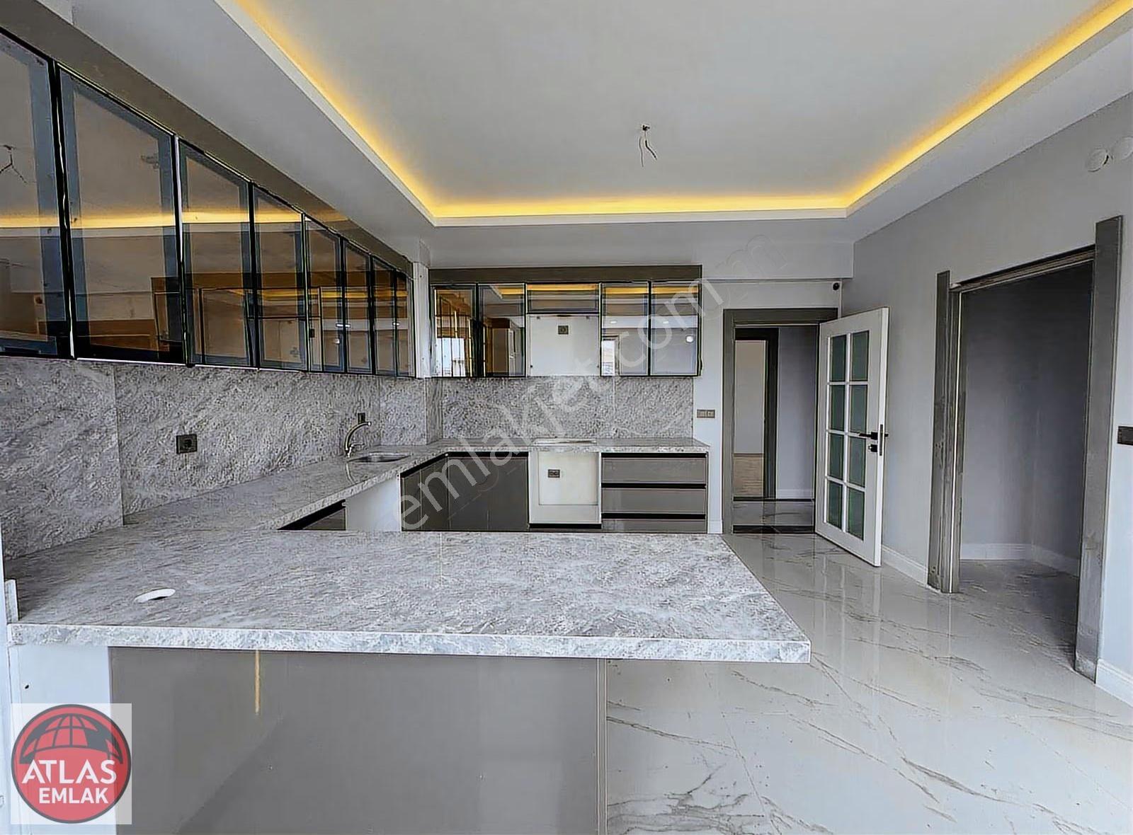 Atlas'tan Dev Mutfaklı 165m2 Giyinmo Genişbalkon Hamam 3+1 - Görsel 27