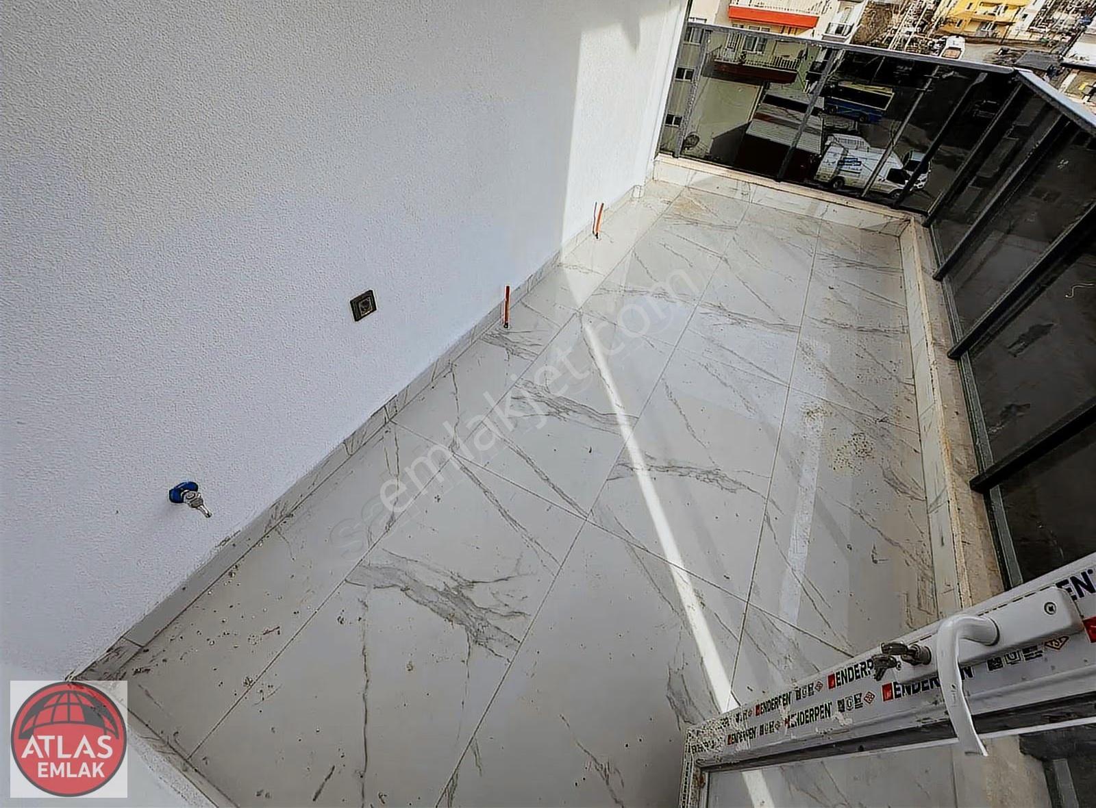 Atlas'tan Dev Mutfaklı 165m2 Giyinmo Genişbalkon Hamam 3+1 - Görsel 17
