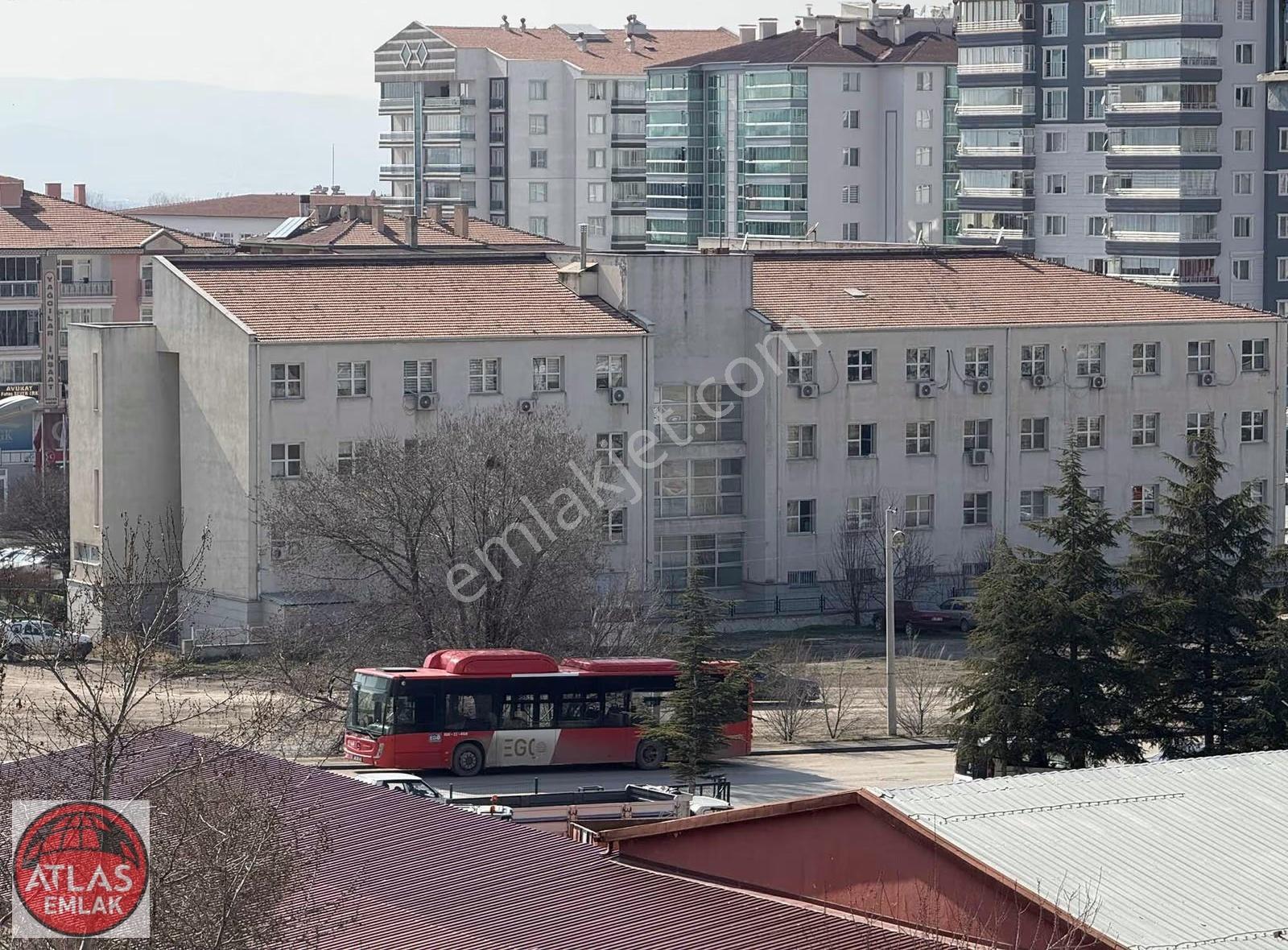 Atlas'tan Ana Cadde Üzeri Ara Kat 3+1 125 M2 1.250 Kredili Daire - Görsel 23