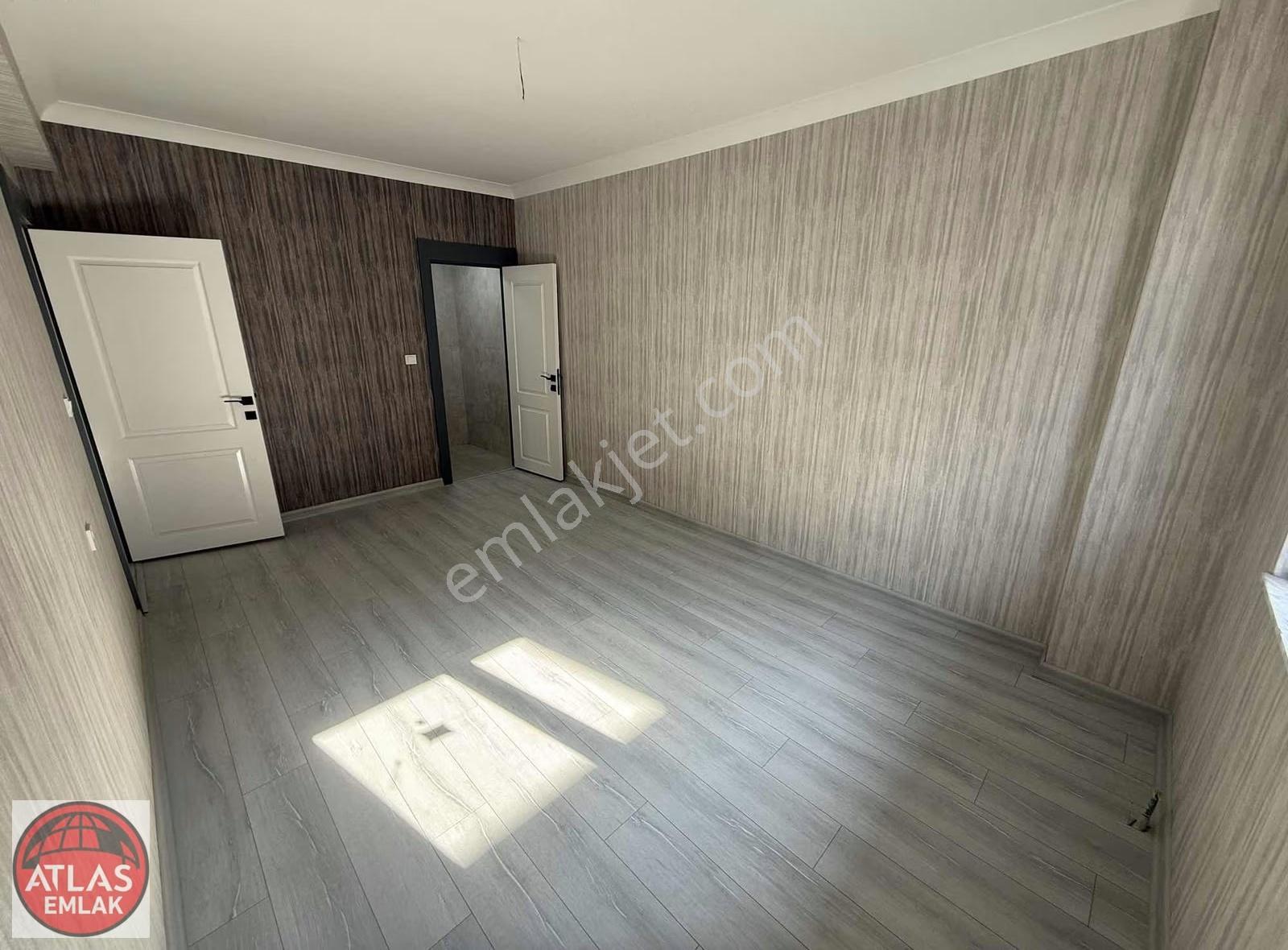 Atlas'tan Ana Cadde Üzeri Ara Kat 3+1 125 M2 1.250 Kredili Daire - Görsel 22