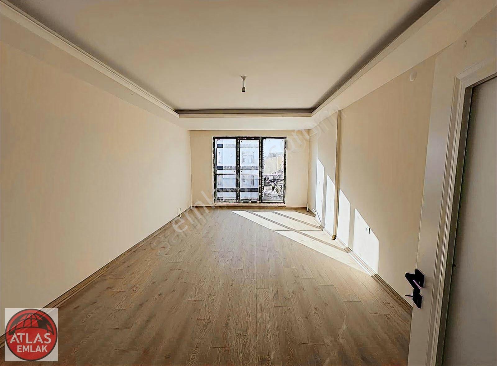 Atlas'tan Genişbalkon Güneş Severlere Giyinmeo Kiler E.banyo 3+1