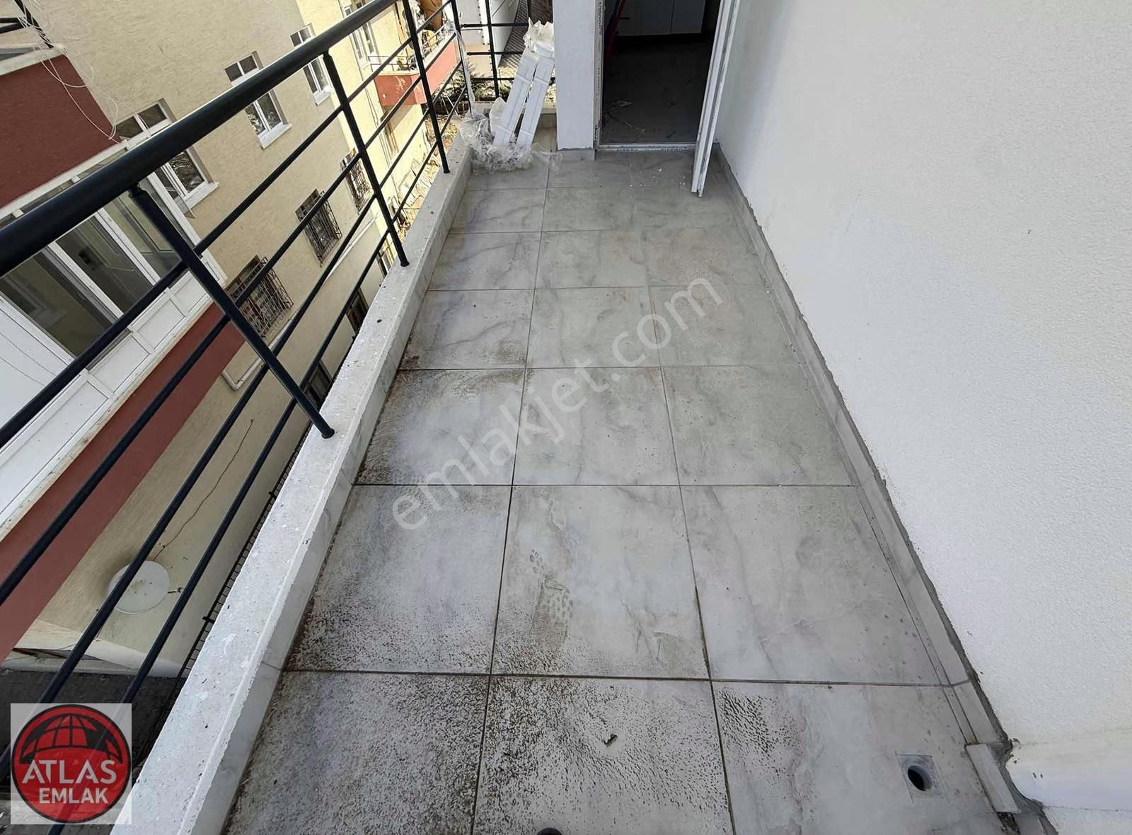!!atlas Emlak'tan Yeşiltepede Ara Kat Masrafsız 3+1 Lüks Daire!! - Görsel 15