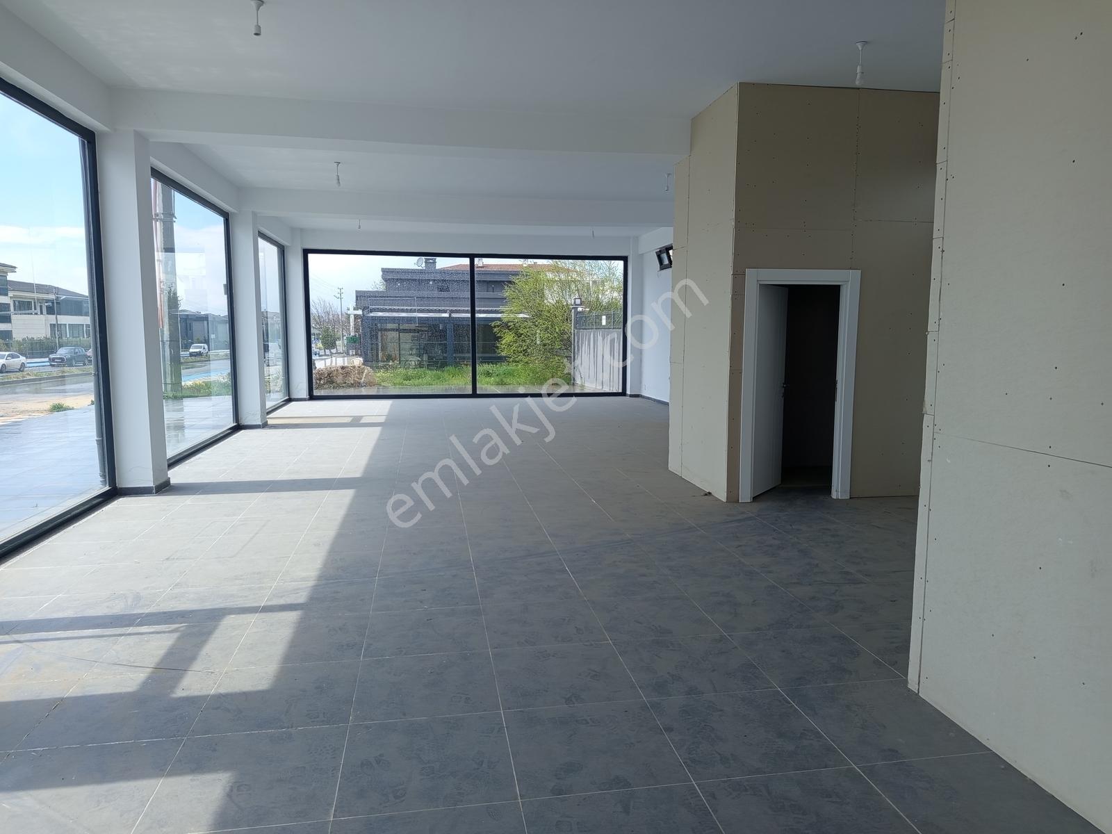 Önerler Mahallesi Ziya Gökalp Blv Vitrin Sitesi Kiralık Dükkan - Görsel 2