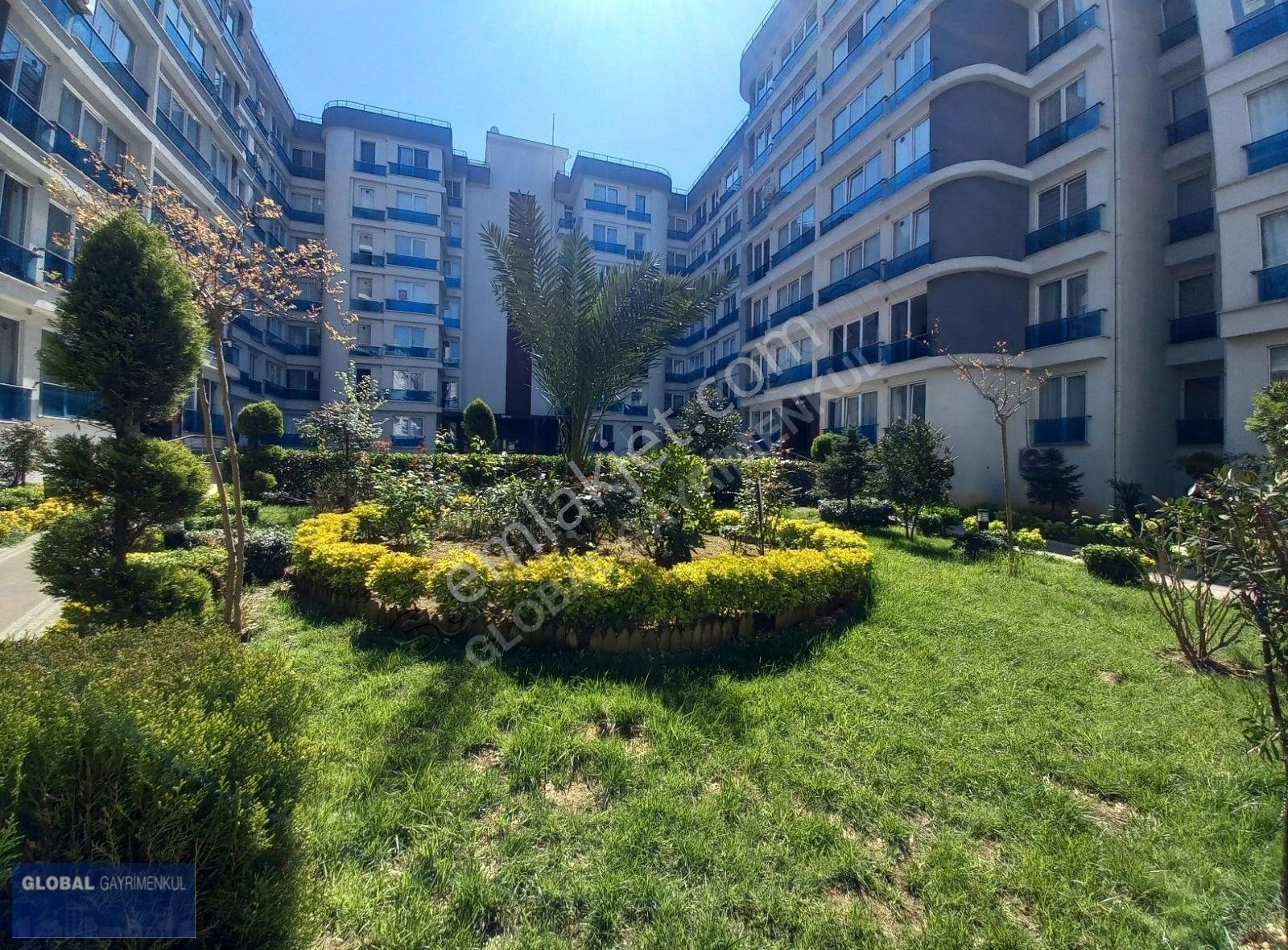 Tuzla Marin City'de Havuz Cepheli 2+1 Satılık Daire - Görsel 3