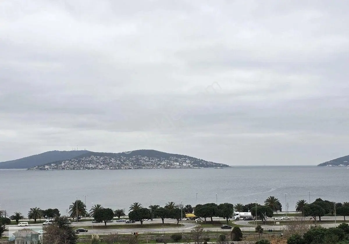 Dragos Sahilde Lebiderya Deniz Manzarali Genis Kiralik 3+1daire