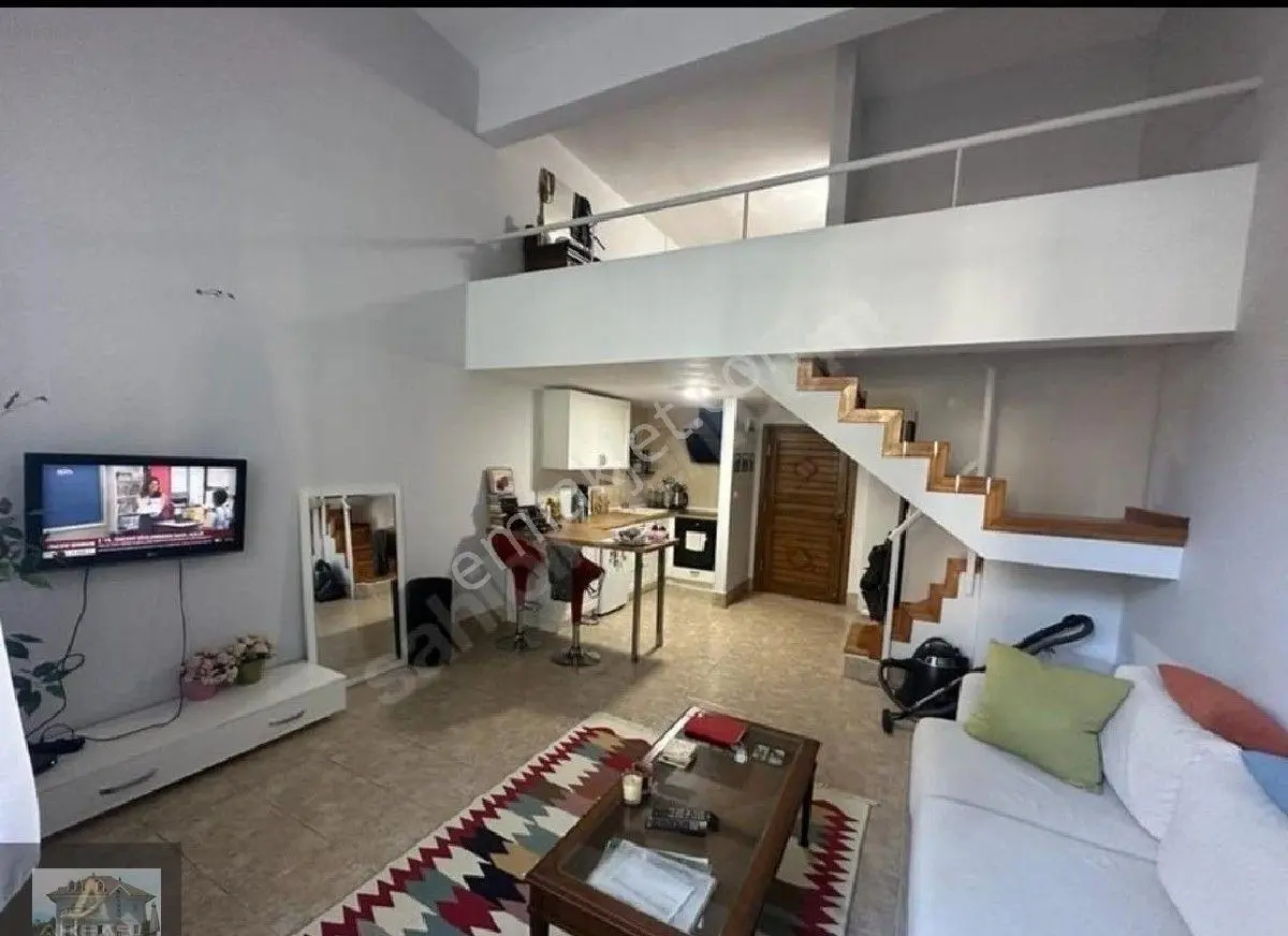 Kordonboyu Sahilde Satilik 1+1loft Daire