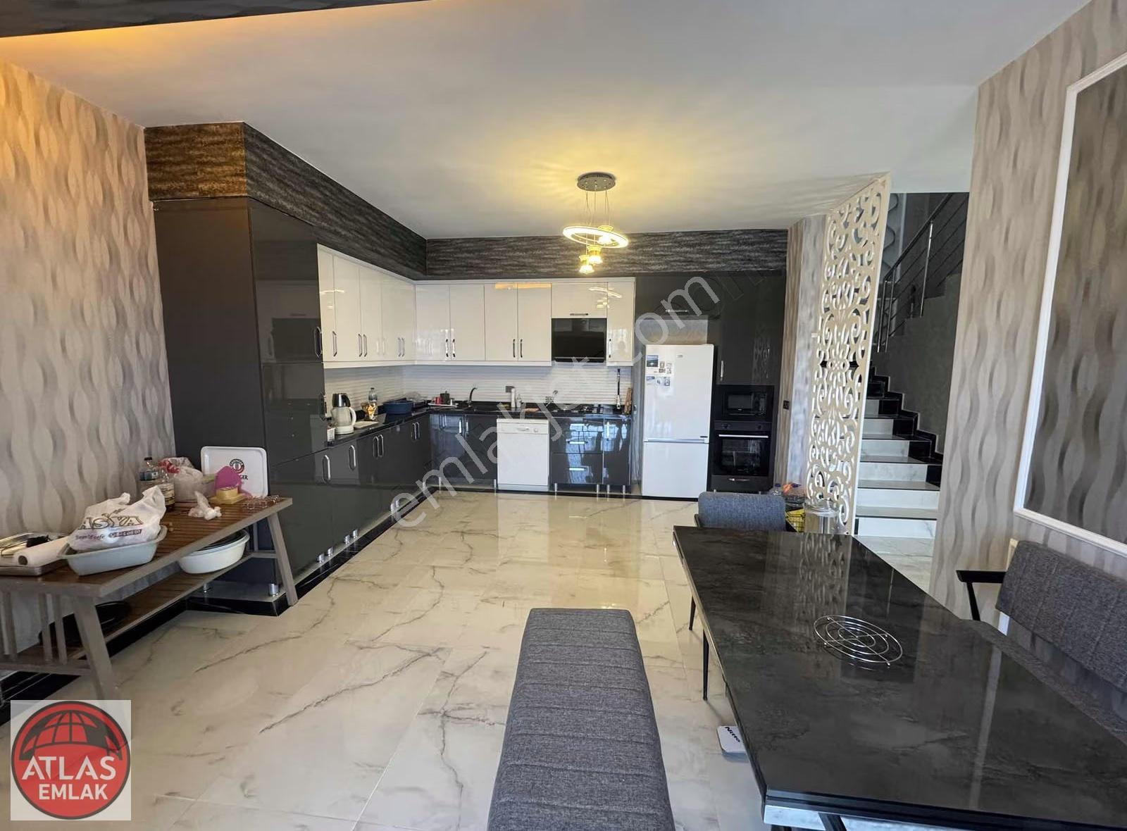 Atlas'tan Yeşiltepe De Satılık 4+1 İskanlı Mustakil Villa - Görsel 17