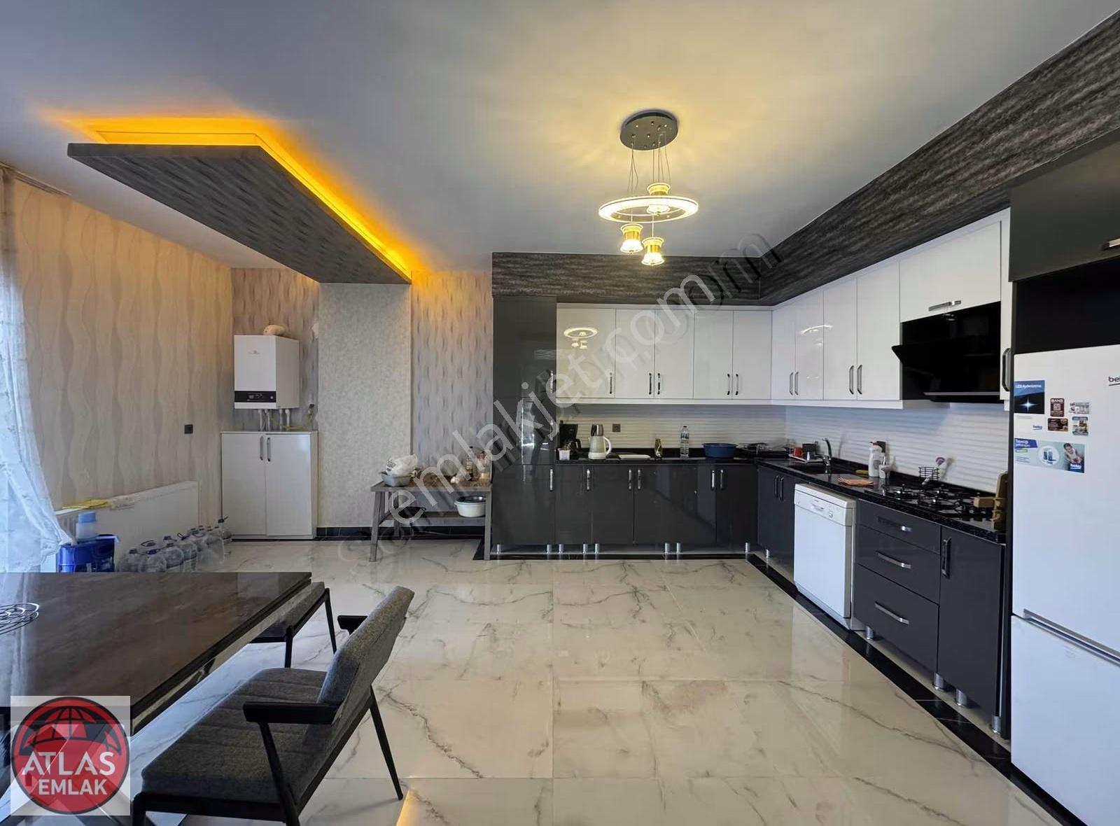 Atlas'tan Yeşiltepe De Satılık 4+1 İskanlı Mustakil Villa - Görsel 15