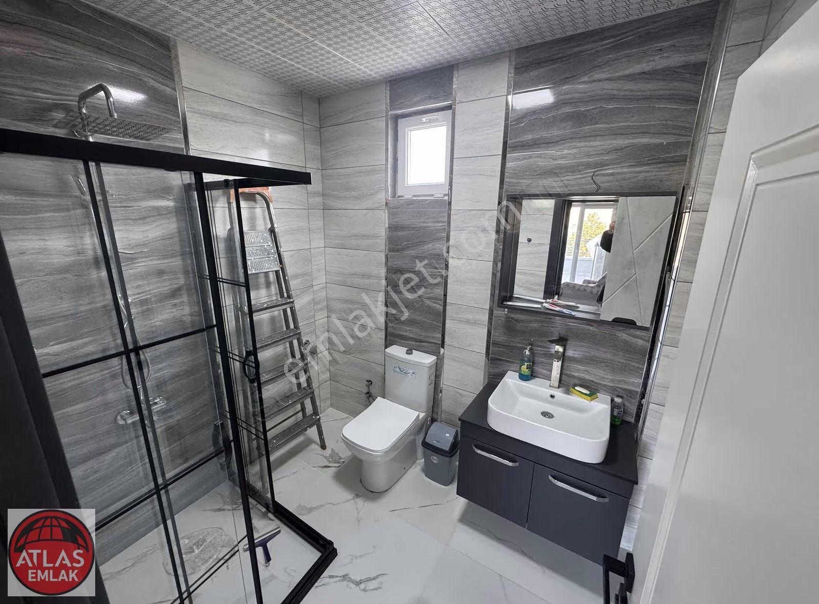 Atlas'tan Yeşiltepe De Satılık 4+1 İskanlı Mustakil Villa - Görsel 19