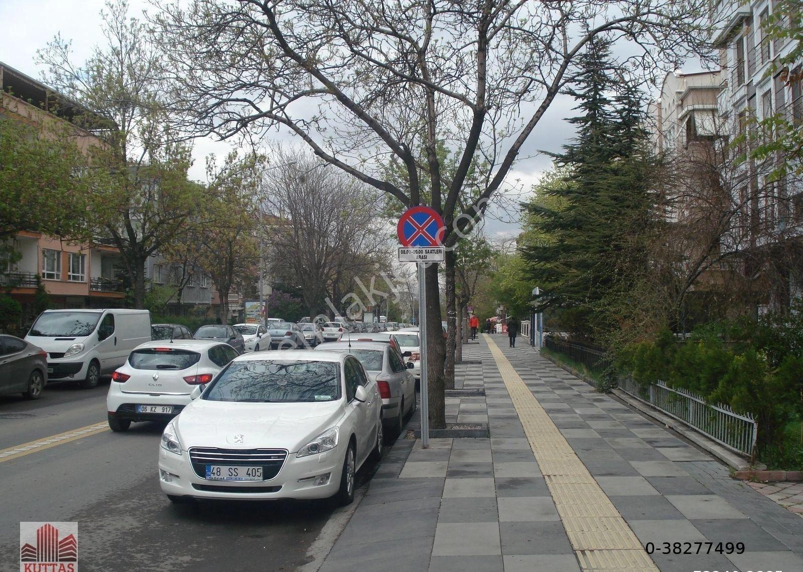 Kuttaş'tan Kazakistan Caddesi Üzerinde 3+1 Katta Ön Metro Karşıs - Görsel 30