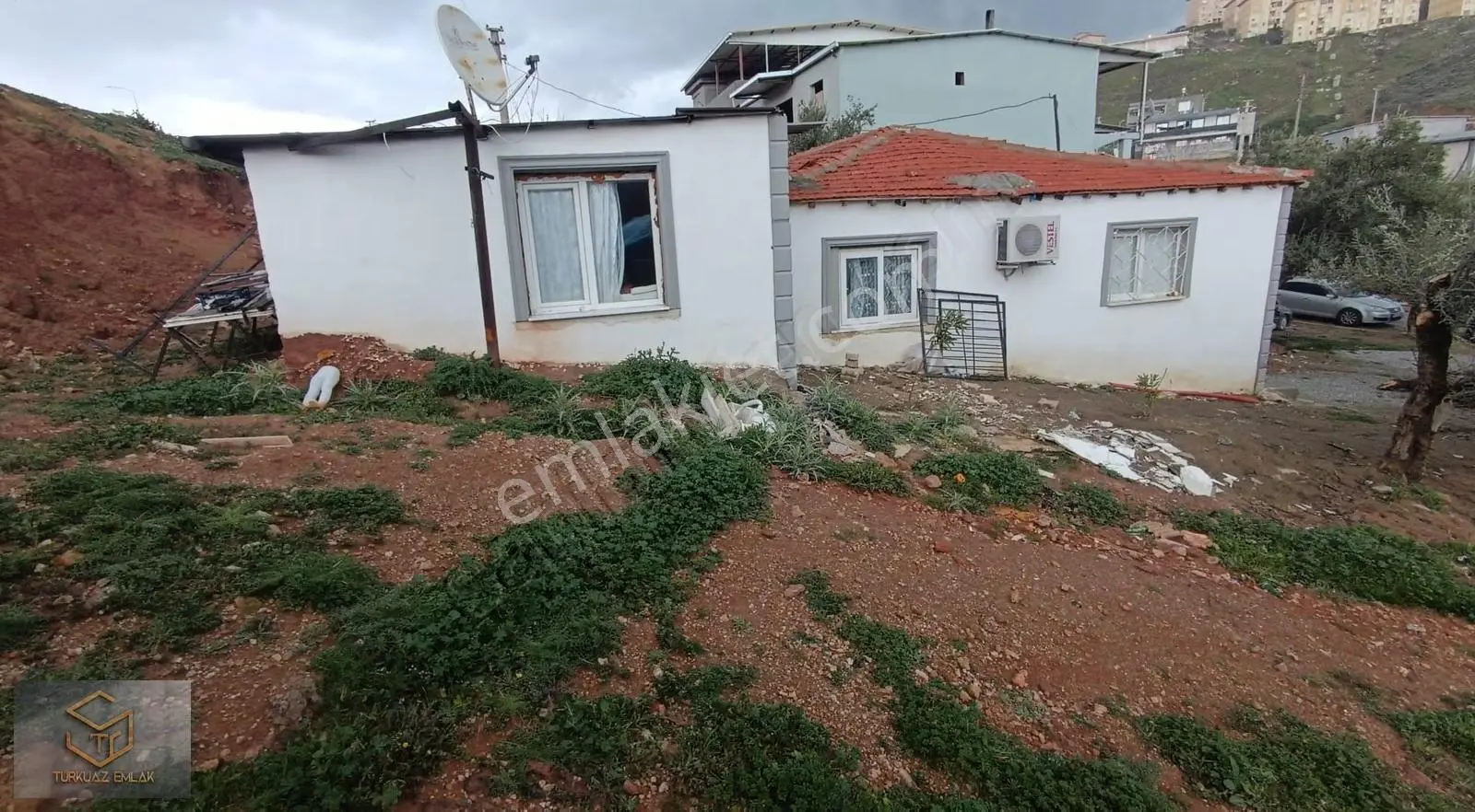 Menemen Asarlık'ta 370 M2 İçerisinde Satılık Müstakil Ev - Görsel 2