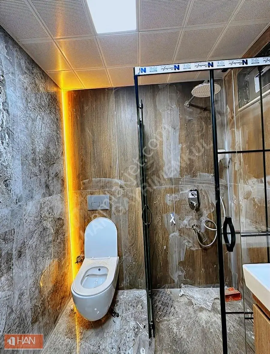 V.karşıyaka'da Lüx Konsept Tramvay Okul Dibi 2+1 Daireler - Görsel 4