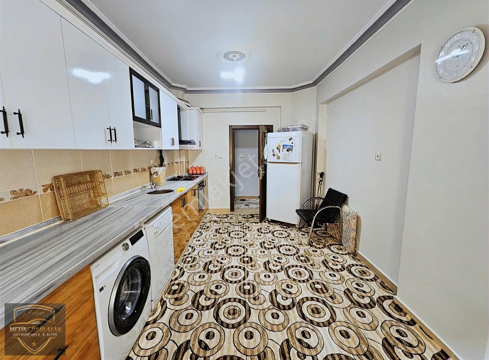 Metin Gönülalan'dan Satılık Geniş 3+1 Cadde Üzeri Daire - Görsel 14