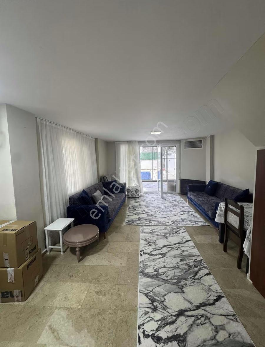 Silivri Çanta'da Denize Yürüme Mesafesinde Havuzlu 5+1 Villa - Görsel 11