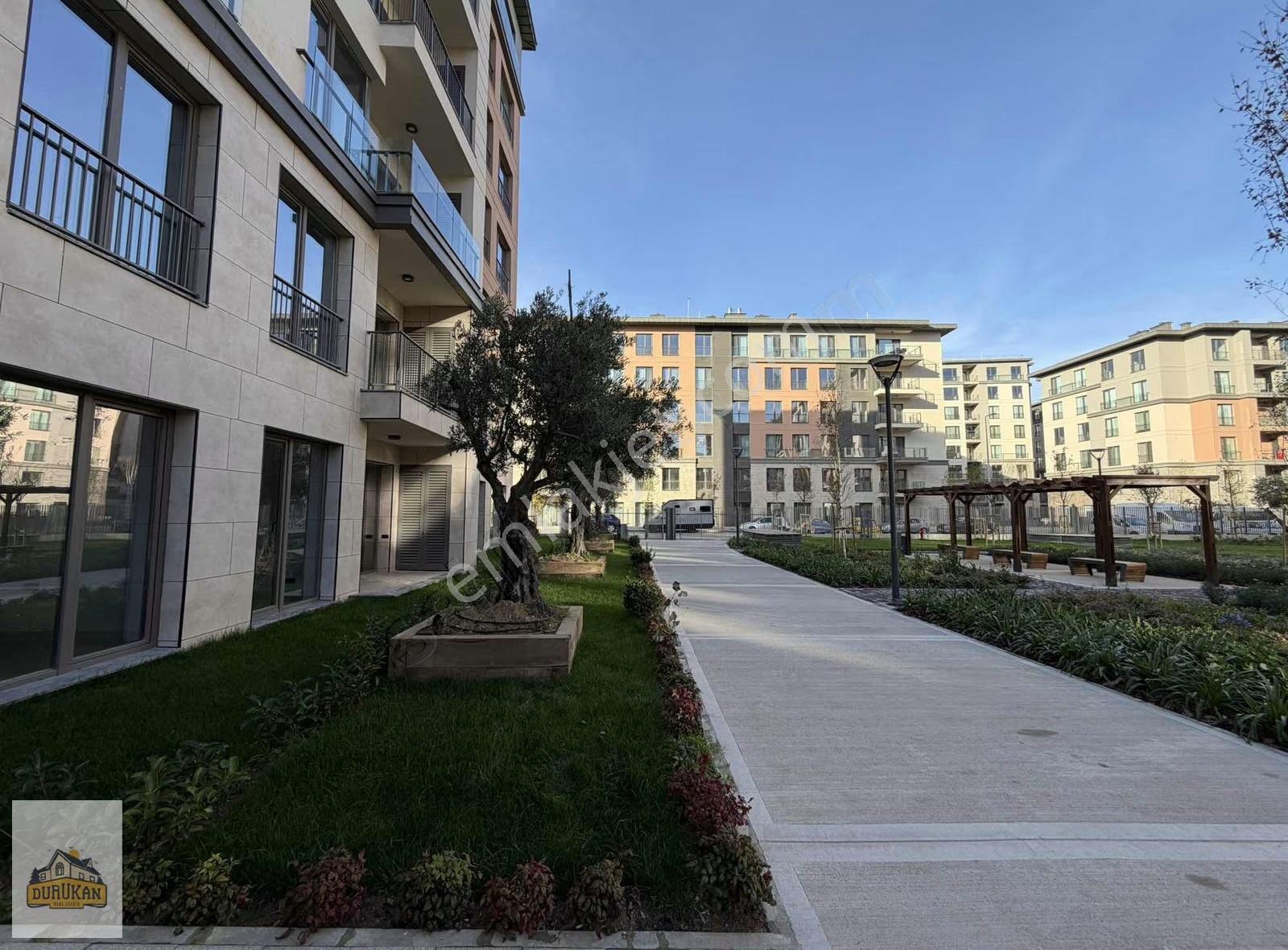 Emlak Konut Çınarköy Evleri'nde 1+1 66 M² | Peyzaj Cephe - Görsel 7