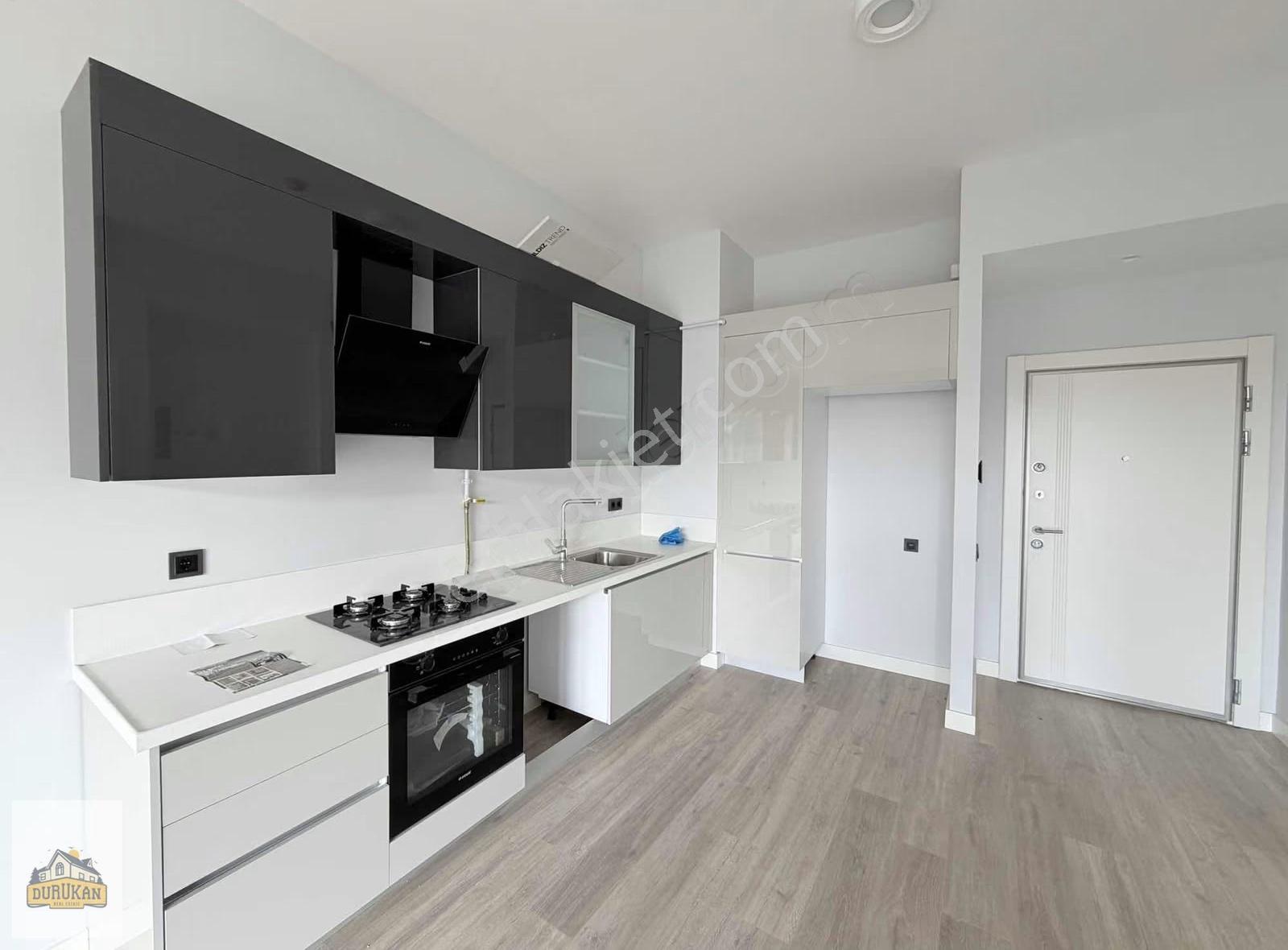 Emlak Konut Çınarköy Evleri'nde 1+1 66 M² | Peyzaj Cephe - Görsel 23