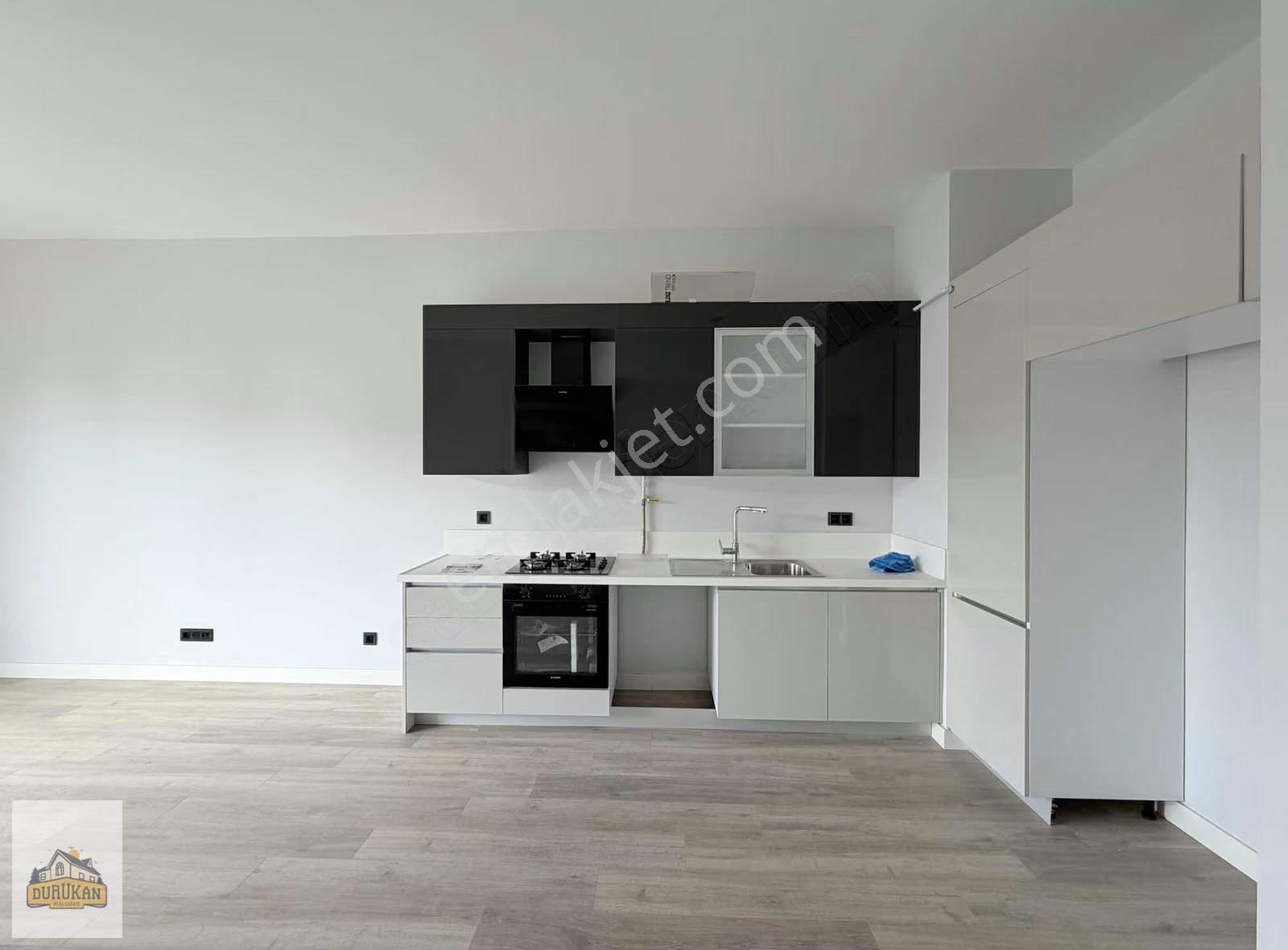 Emlak Konut Çınarköy Evleri'nde 1+1 66 M² | Peyzaj Cephe - Görsel 26
