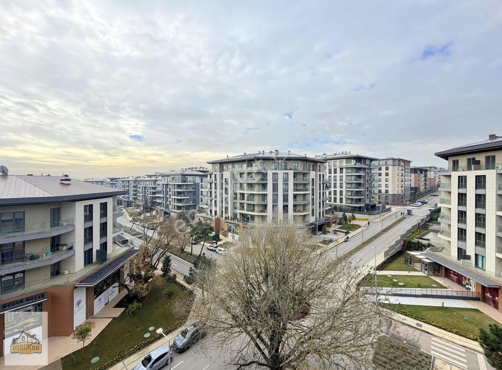 Emlak Konut Çınarköy Evleri | 1+1 | 80 M² | Geniş Plan | Peyzaj