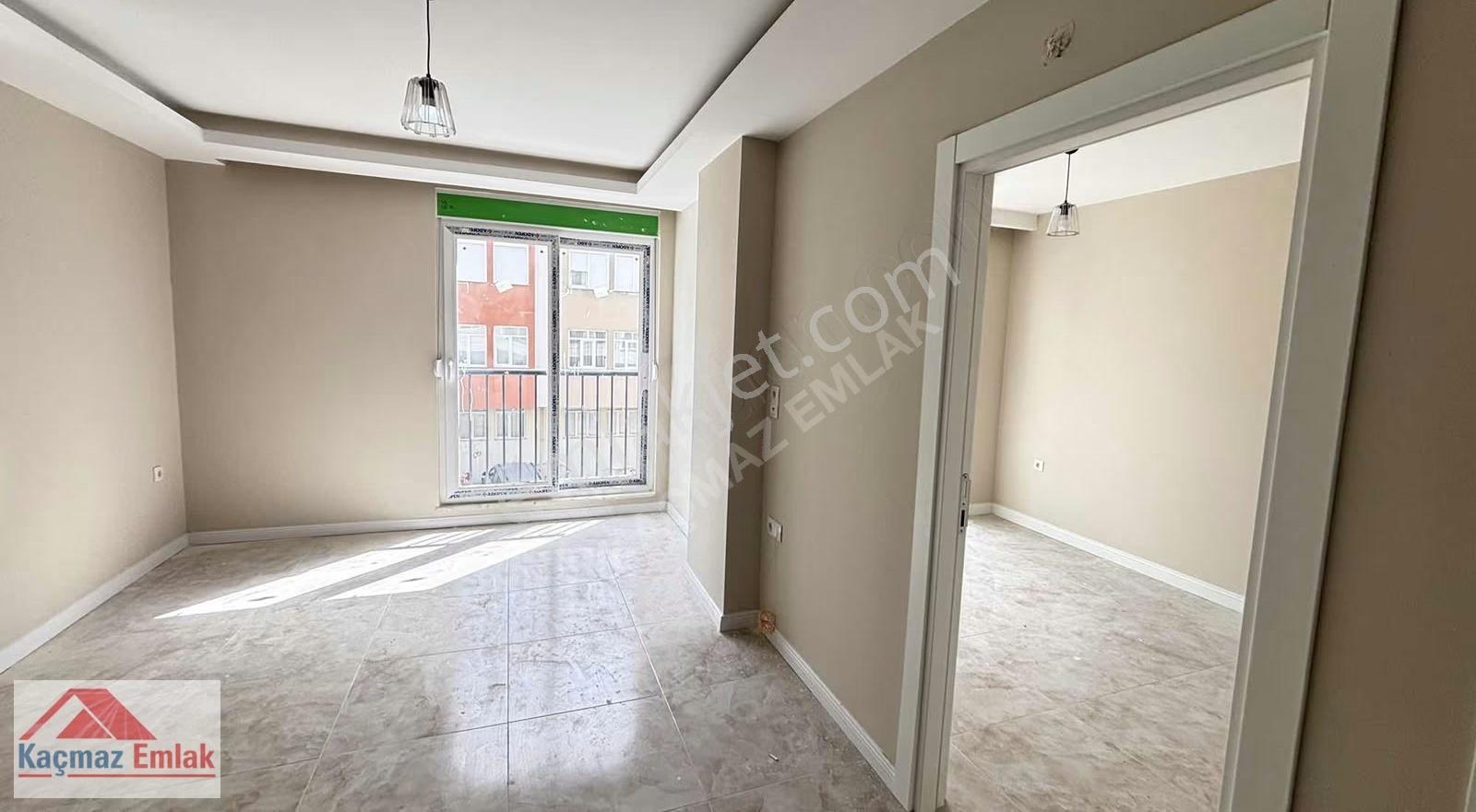 Üniversite Bölgesinde 2 Adet 1+1 Satılık - Görsel 6