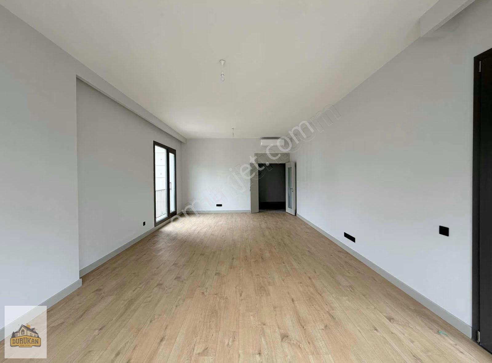 Emlak Konut Çınarköy Evleri'nde 4+1 220 M² | Geniş Plan - Görsel 13