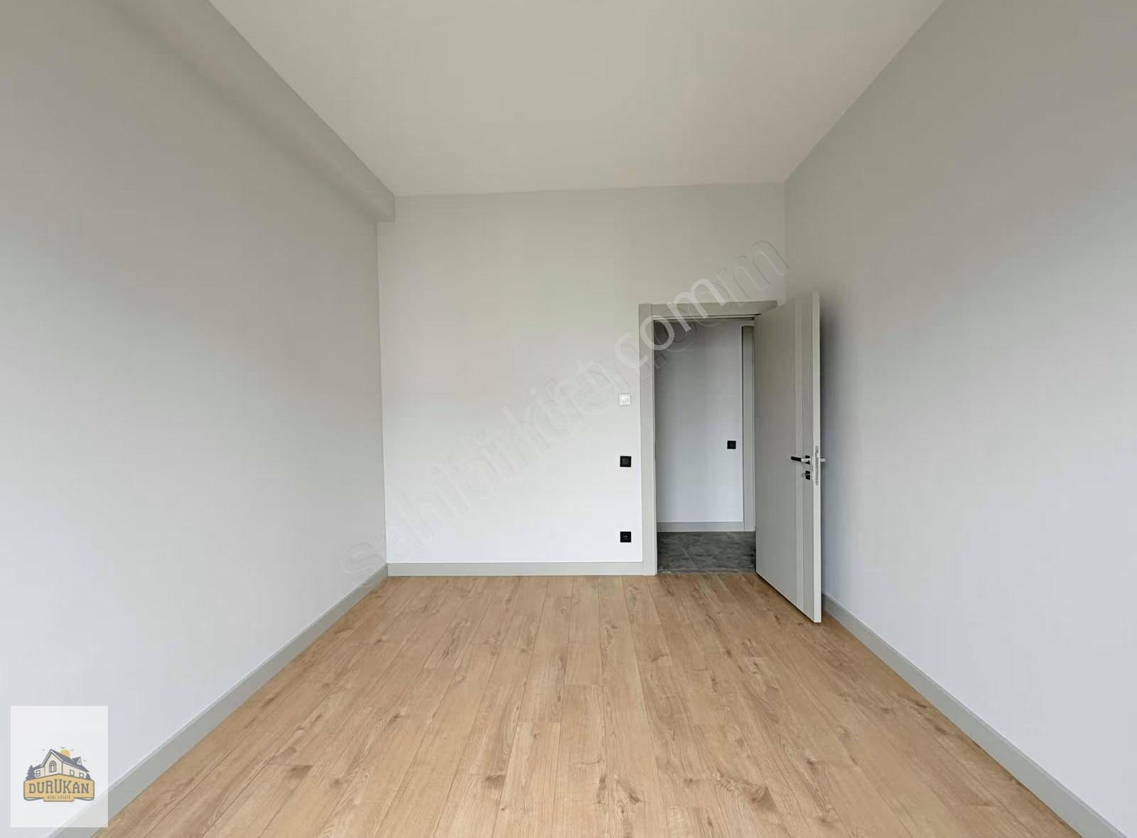 Emlak Konut Çınarköy Evleri'nde 4+1 220 M² | Geniş Plan - Görsel 8